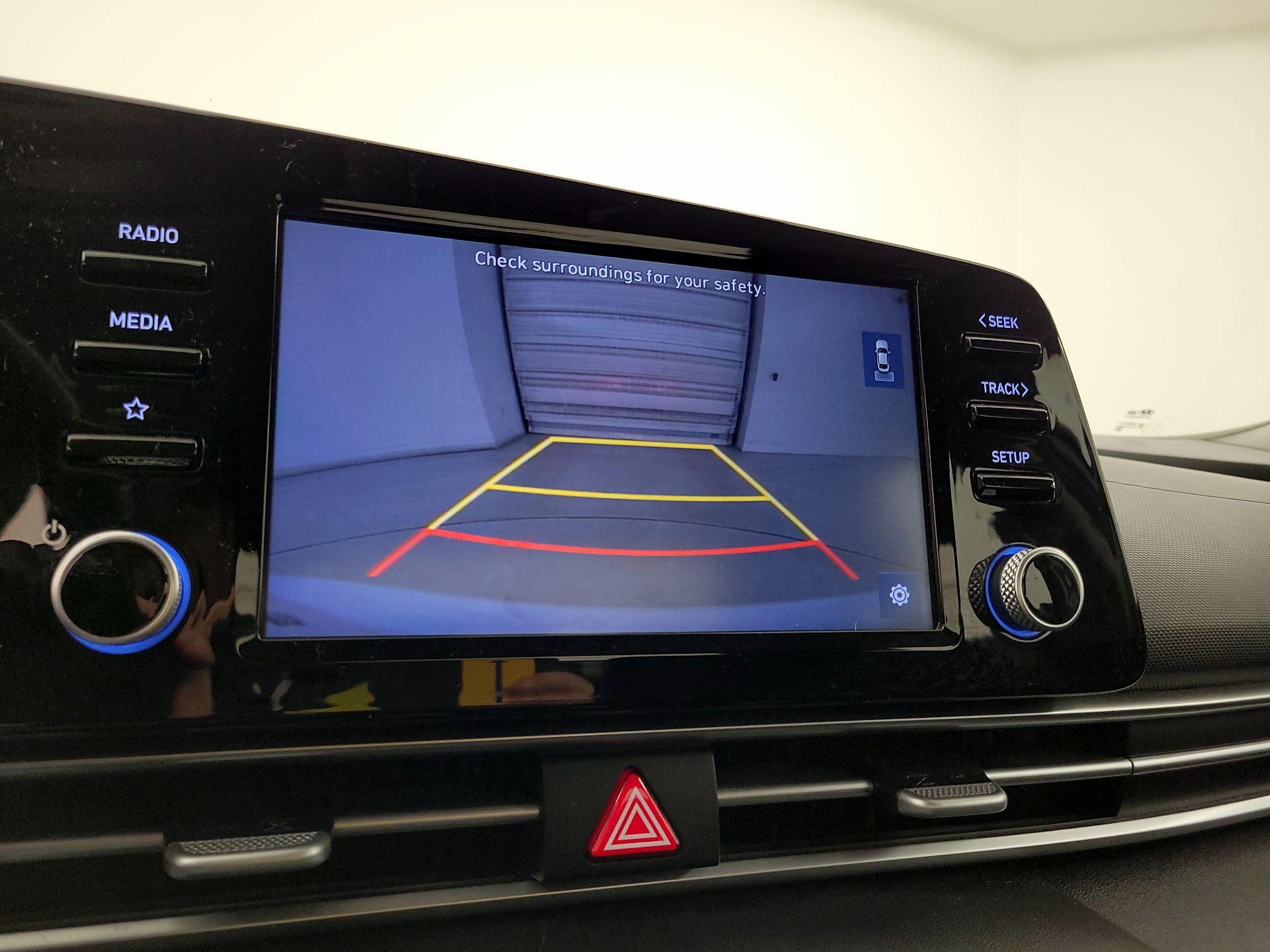 Thumbnail: 2021 Hyundai Elantra - 14