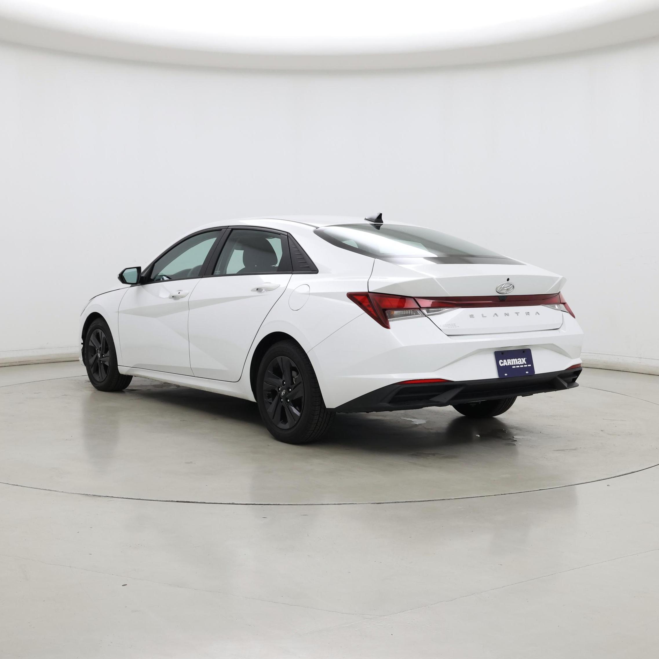 Thumbnail: 2021 Hyundai Elantra - 2