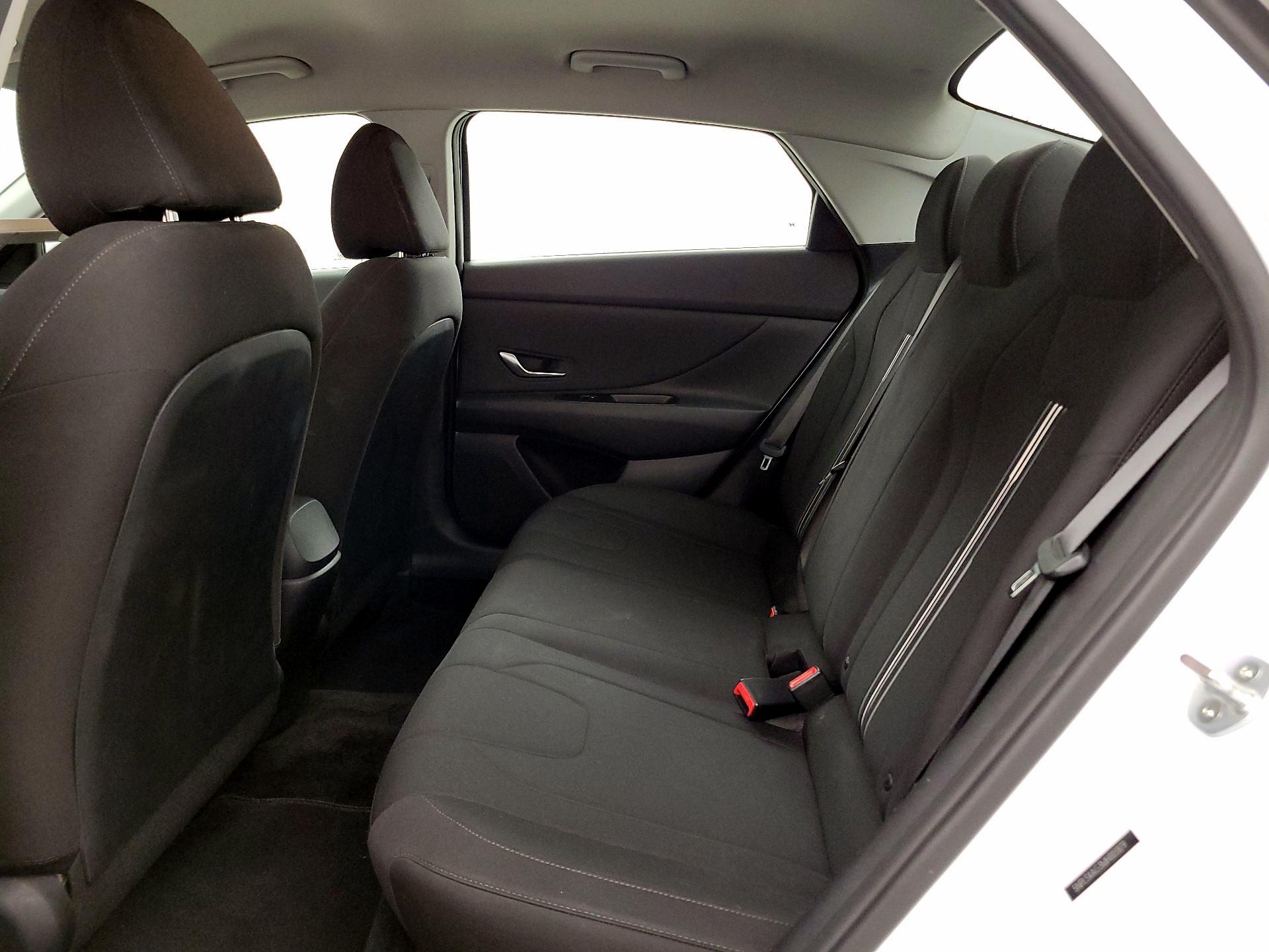 Thumbnail: 2021 Hyundai Elantra - 19