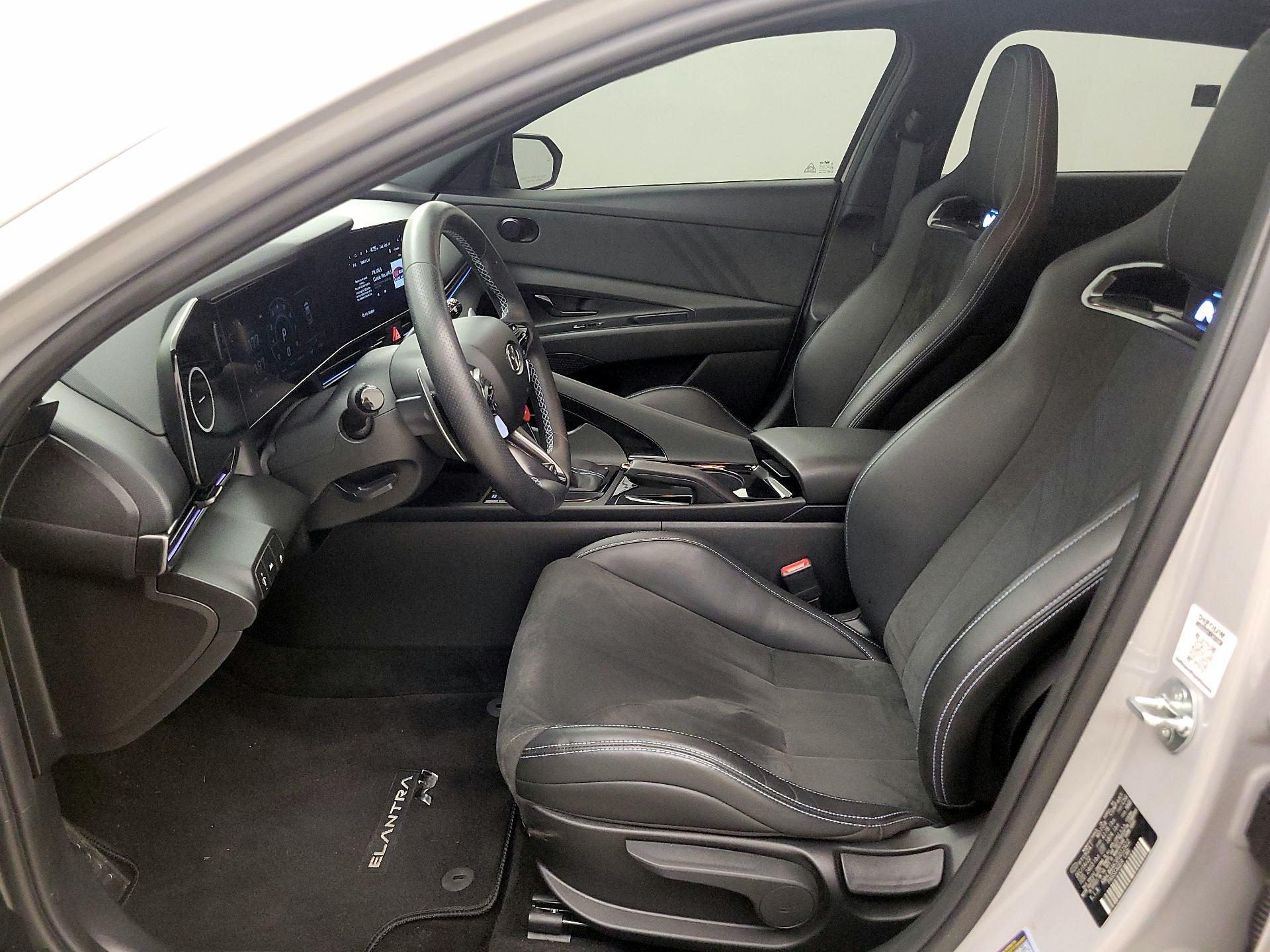 Thumbnail: 2023 Hyundai Elantra - 11