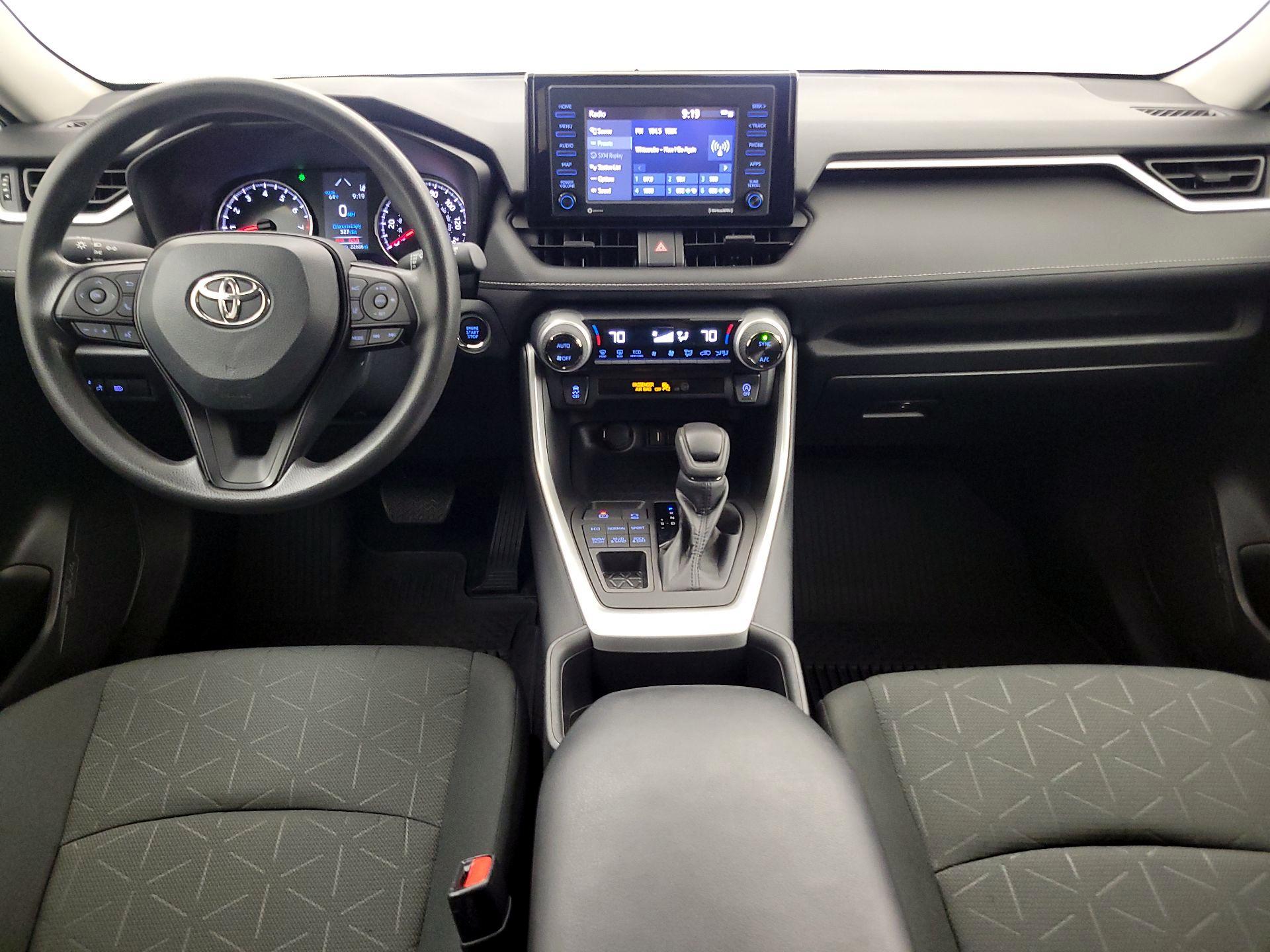 Thumbnail: 2022 Toyota RAV4 - 9