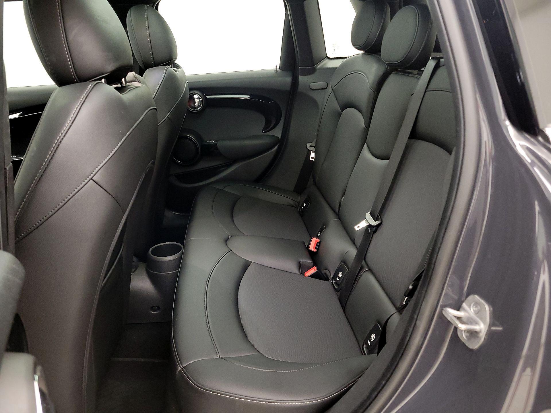 Thumbnail: 2021 MINI Cooper Hardtop - 20