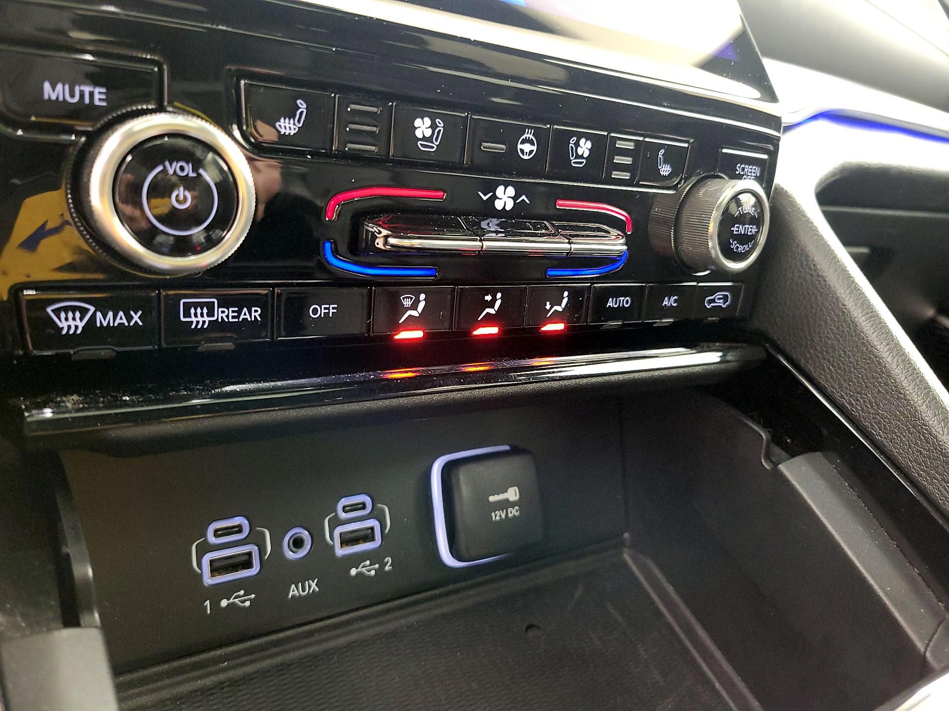 Thumbnail: 2022 Jeep Grand Cherokee - 17