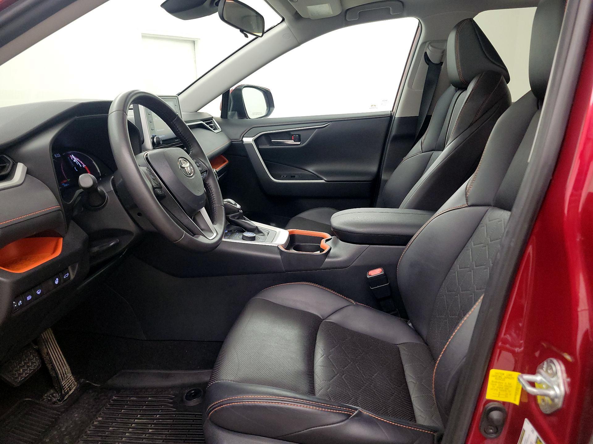 Thumbnail: 2019 Toyota RAV4 - 11