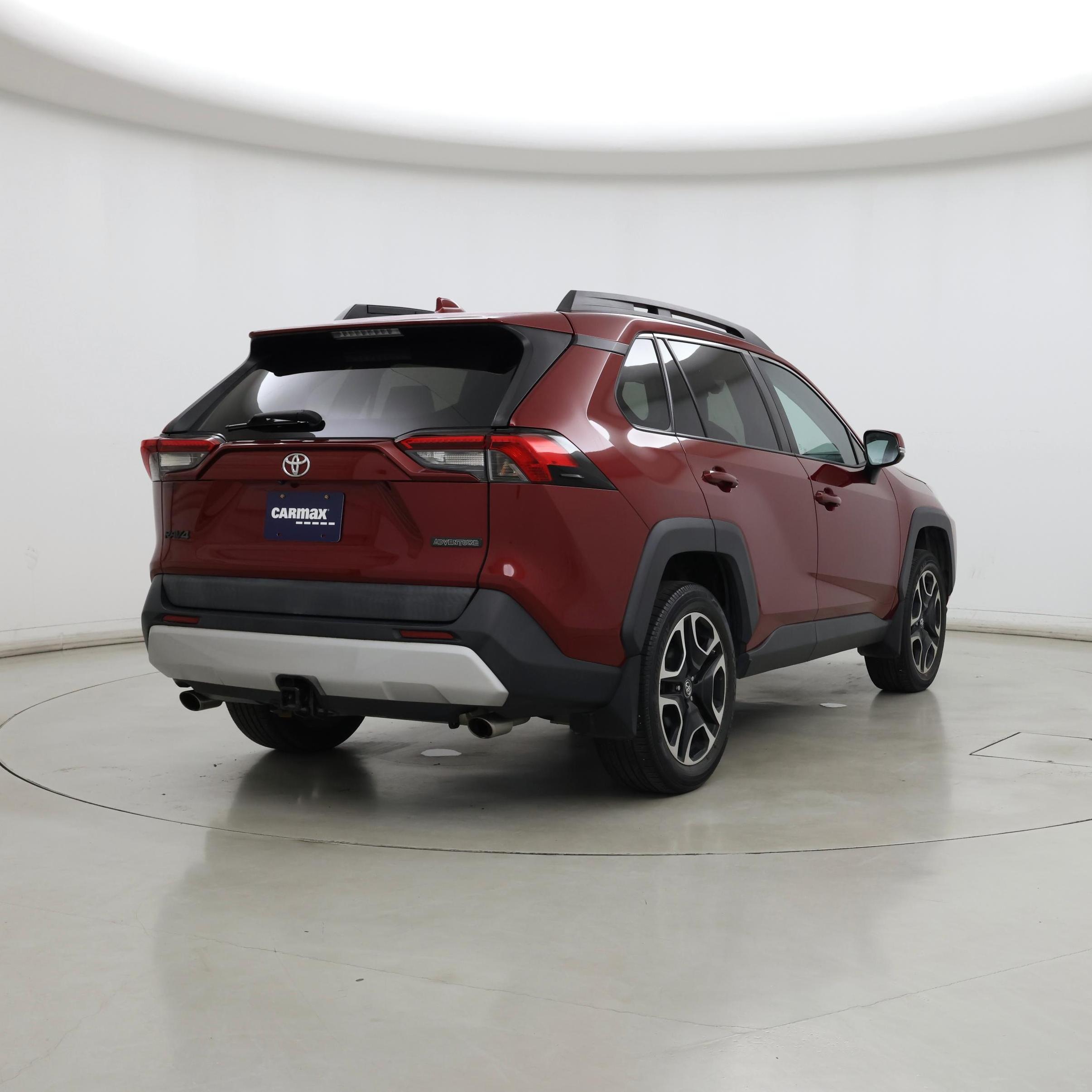Thumbnail: 2019 Toyota RAV4 - 8