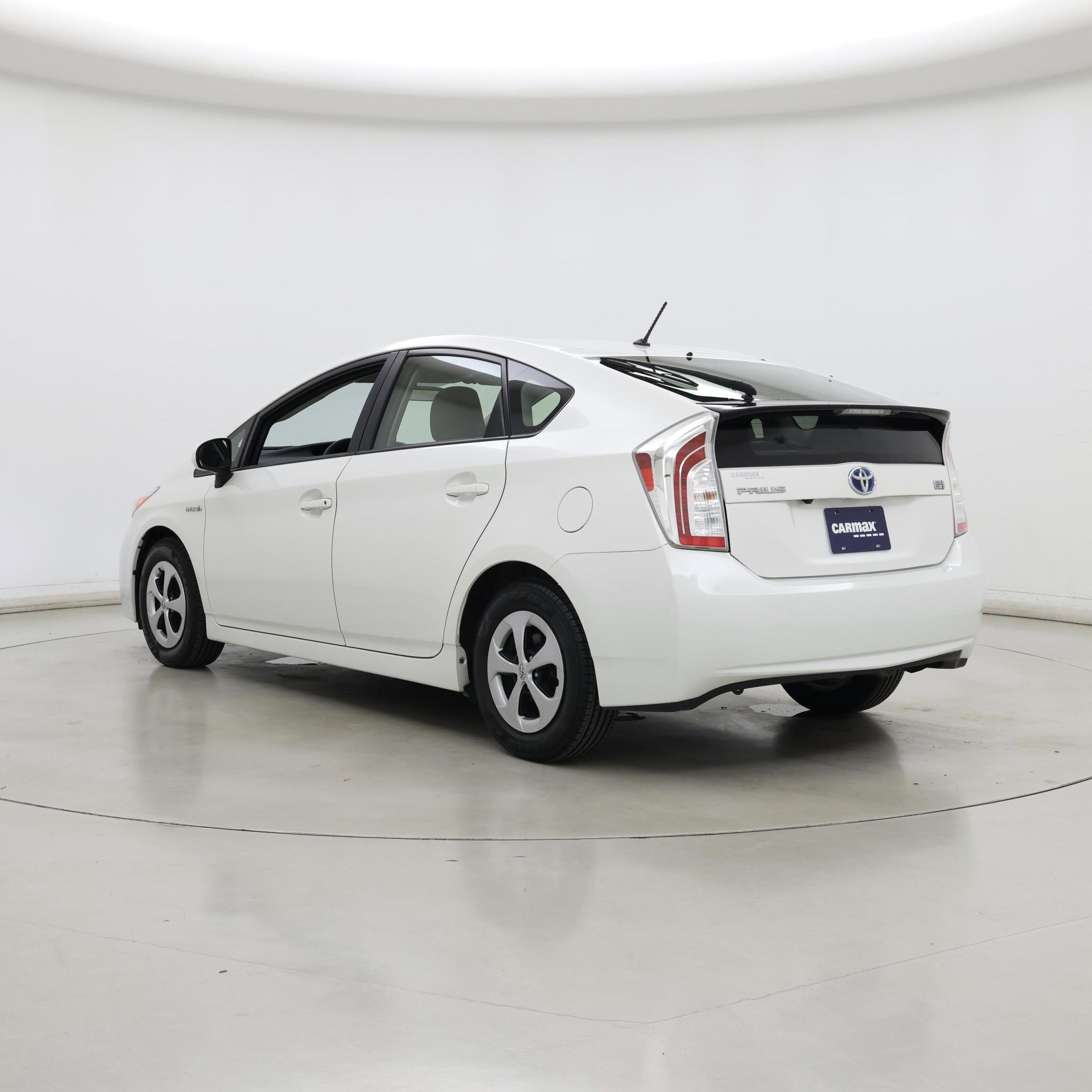 Thumbnail: 2015 Toyota Prius - 2