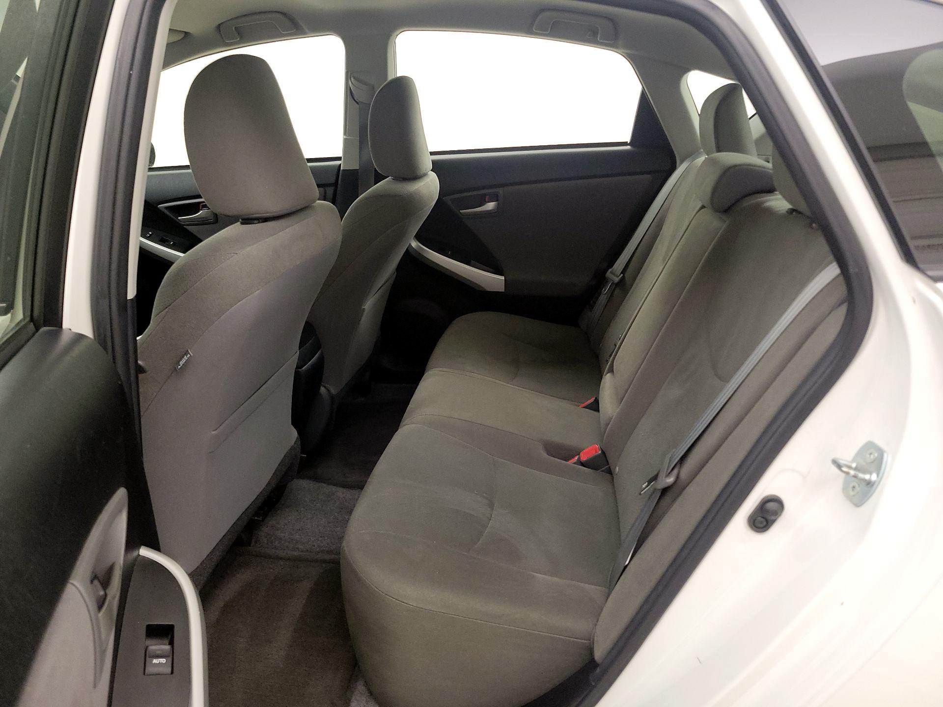 Thumbnail: 2015 Toyota Prius - 19