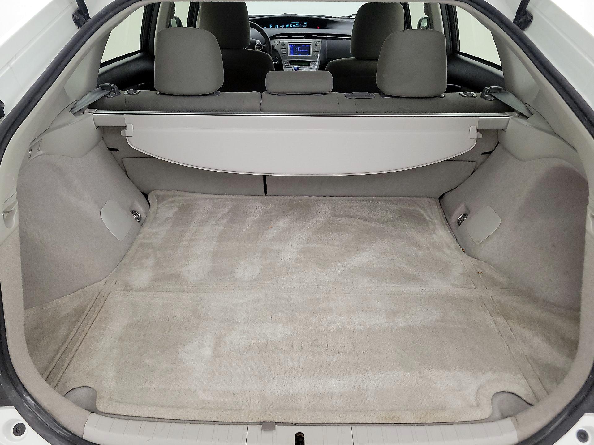 Thumbnail: 2015 Toyota Prius - 20