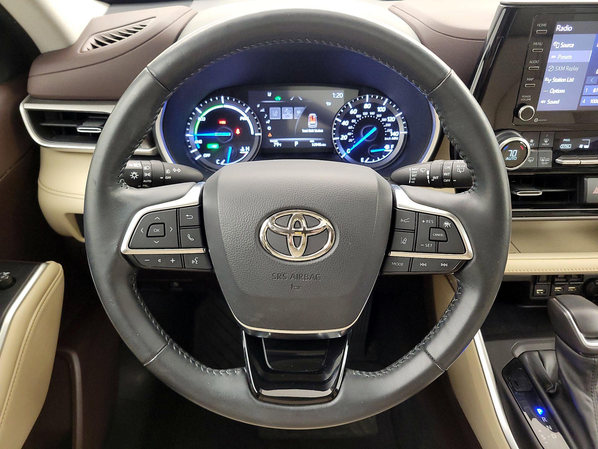 Thumbnail: 2021 Toyota Highlander - 10