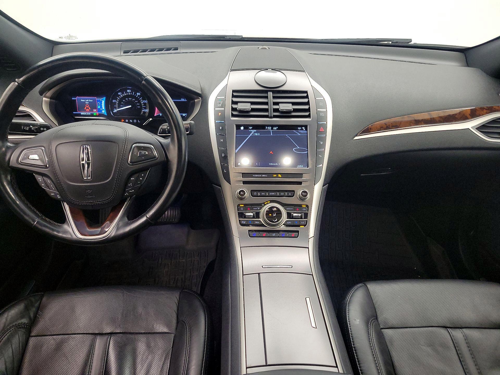 Thumbnail: 2017 Lincoln MKZ - 9