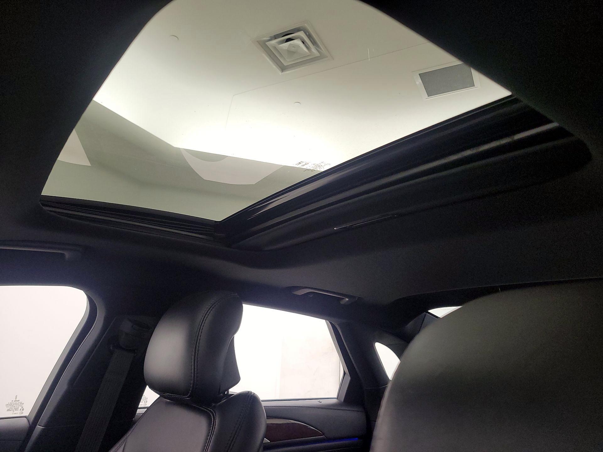 Thumbnail: 2017 Lincoln MKZ - 20