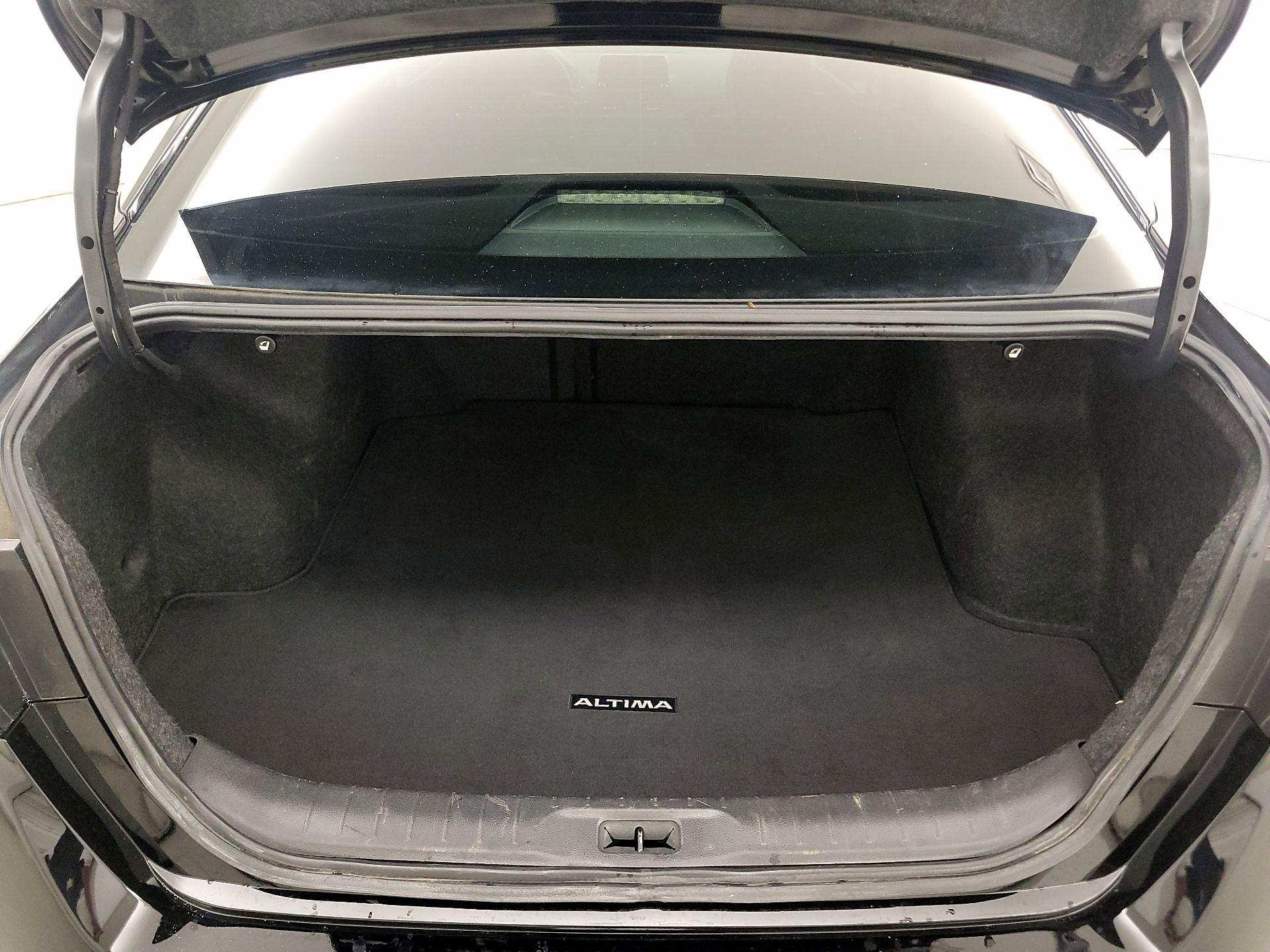 Thumbnail: 2019 Nissan Altima - 20