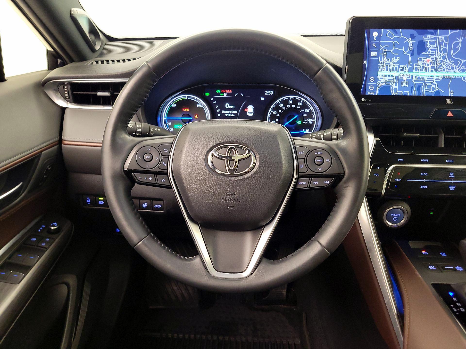 Thumbnail: 2022 Toyota Venza - 10