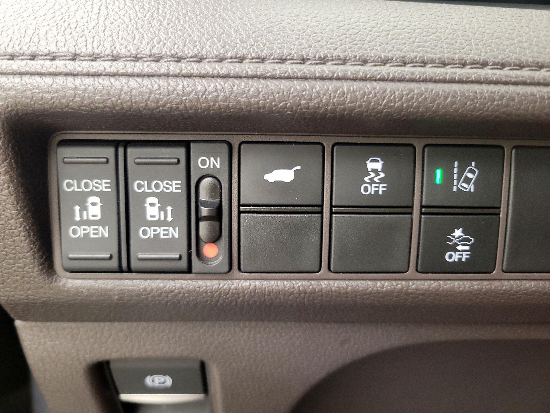 Thumbnail: 2020 Honda Odyssey - 13