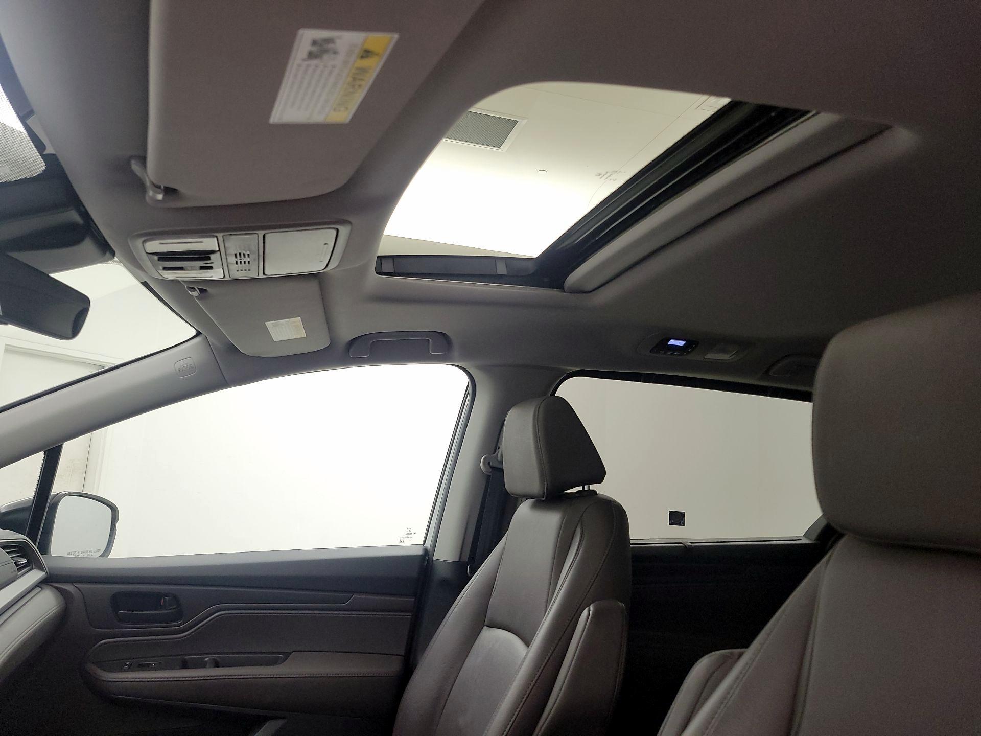 Thumbnail: 2020 Honda Odyssey - 19