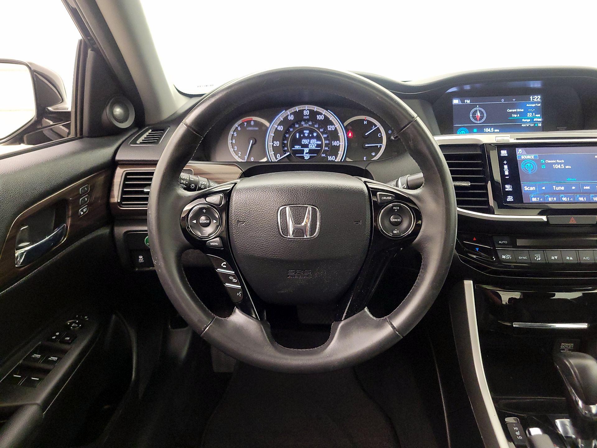 Thumbnail: 2016 Honda Accord - 10
