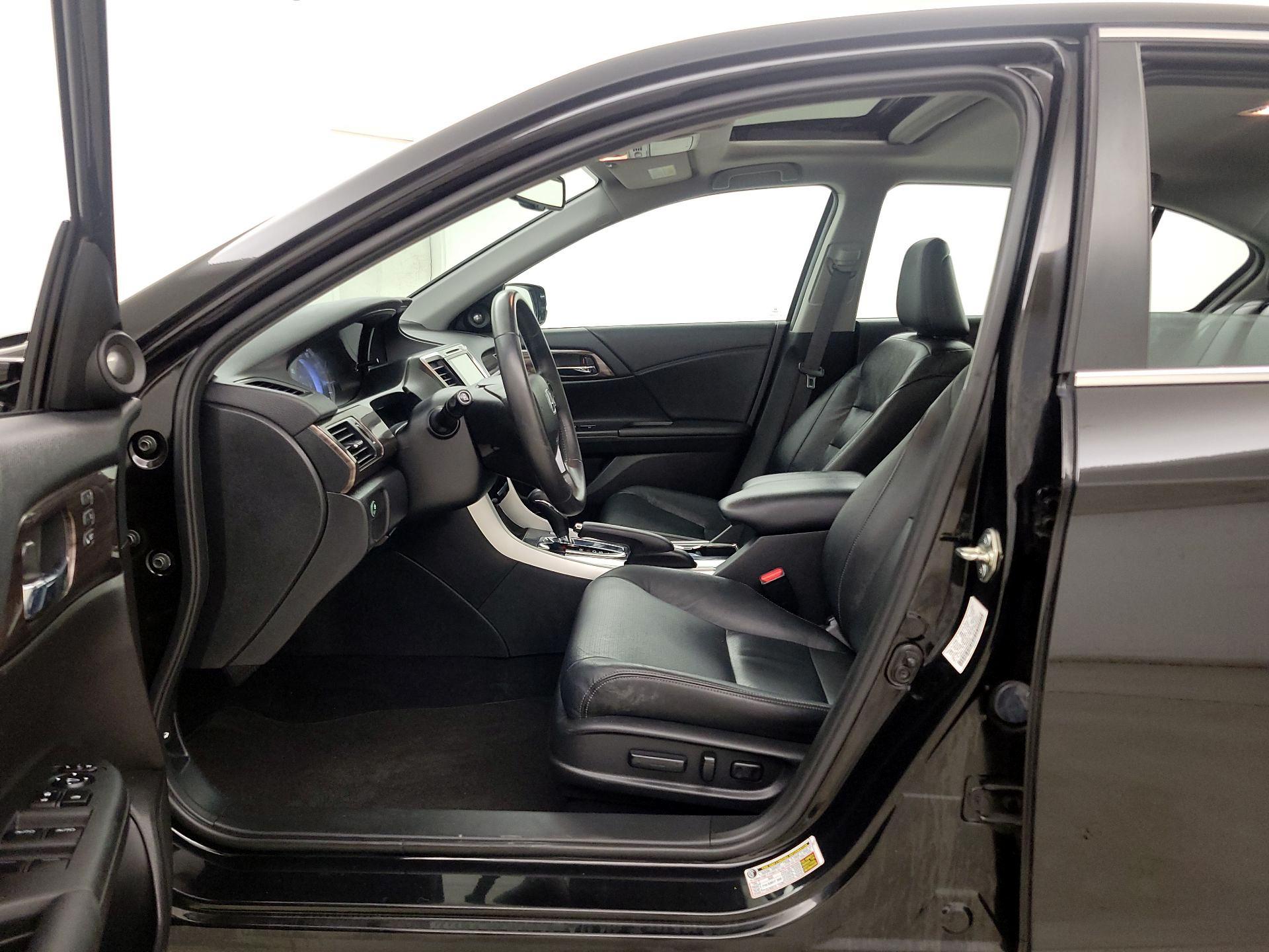 Thumbnail: 2016 Honda Accord - 11