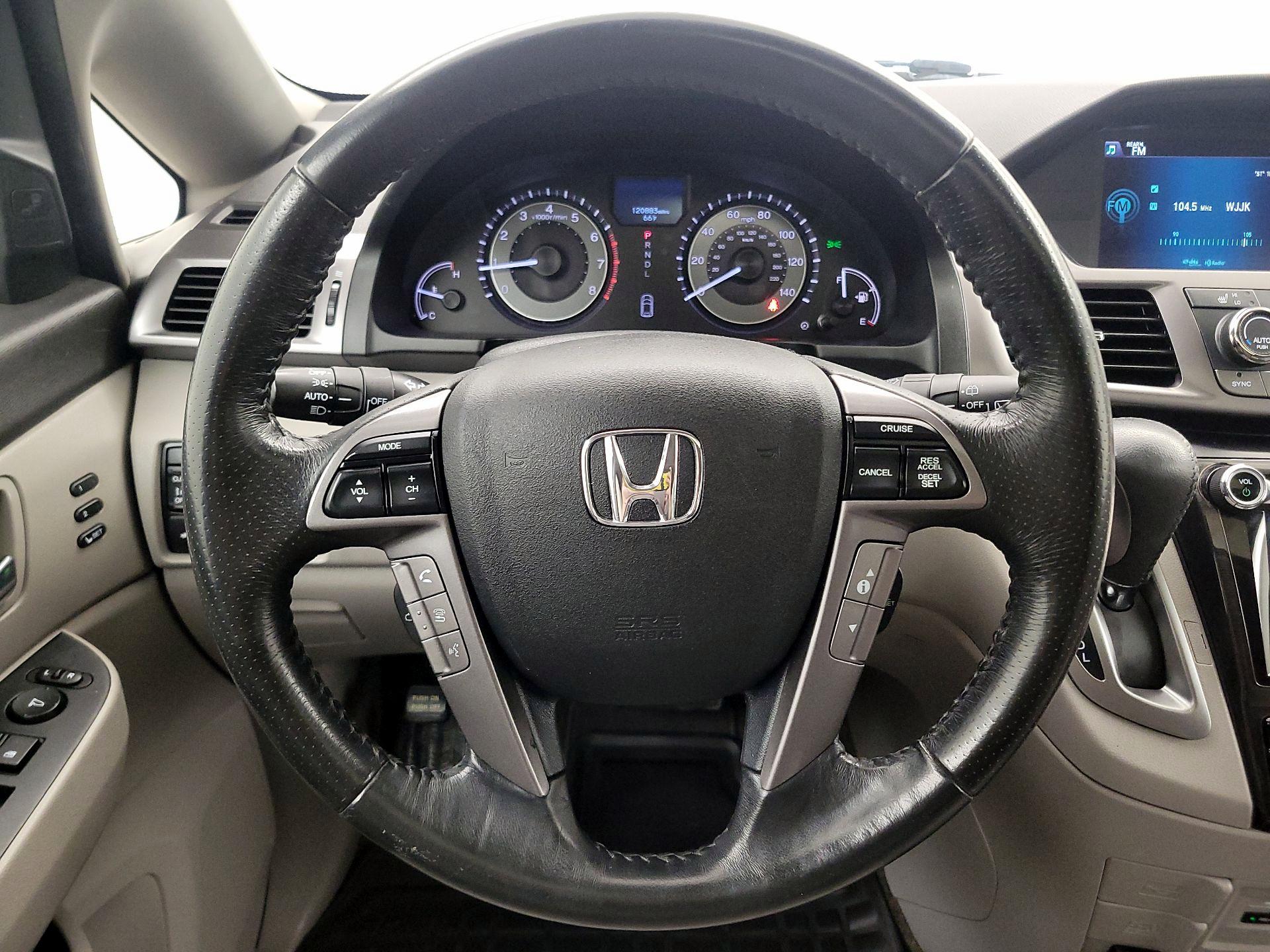 Thumbnail: 2014 Honda Odyssey - 10