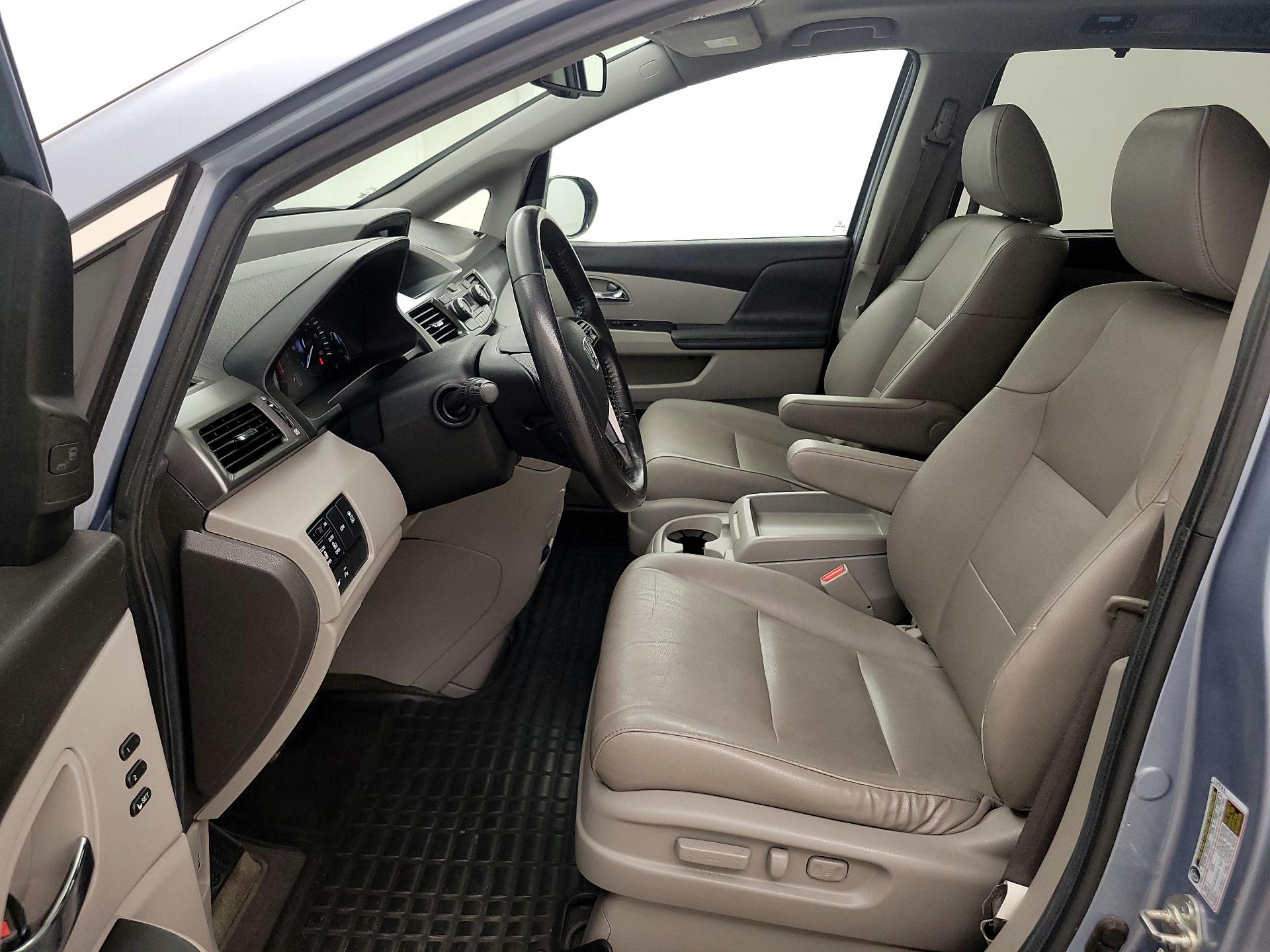 Thumbnail: 2014 Honda Odyssey - 11