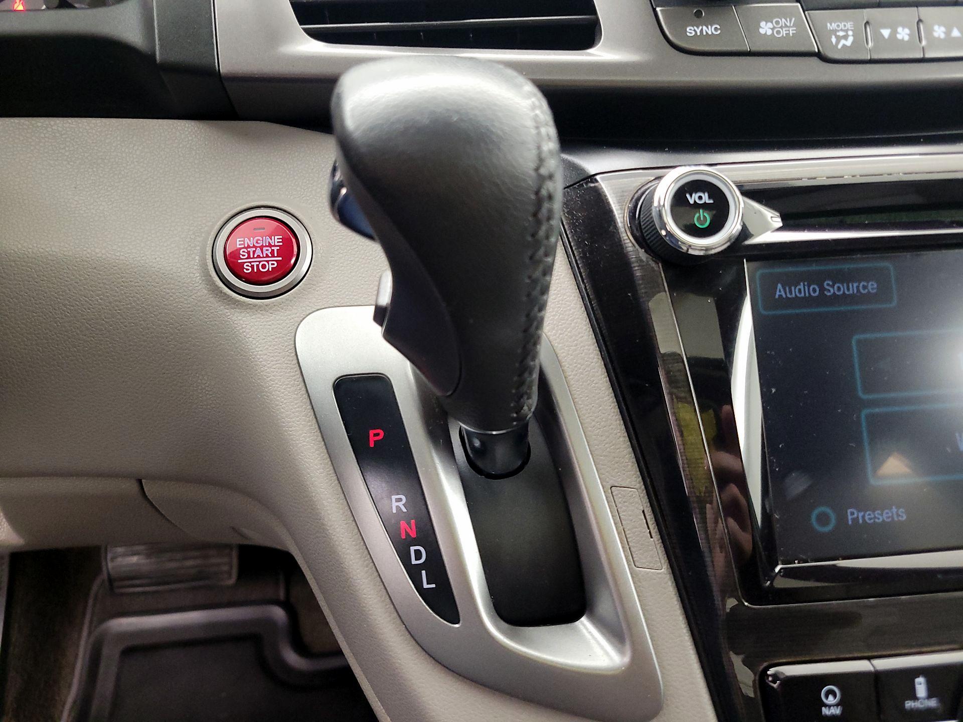 Thumbnail: 2014 Honda Odyssey - 18