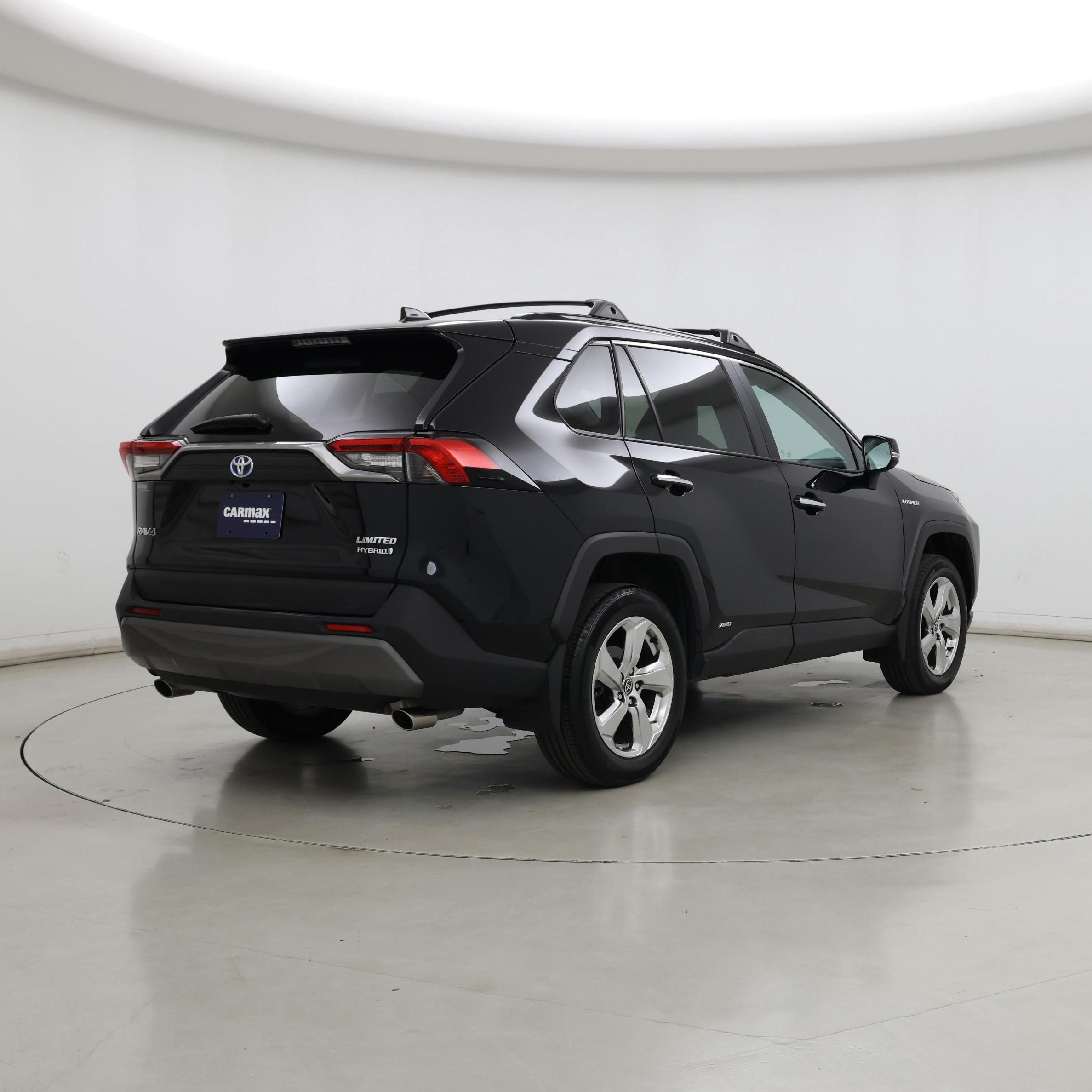 Thumbnail: 2021 Toyota RAV4 - 8