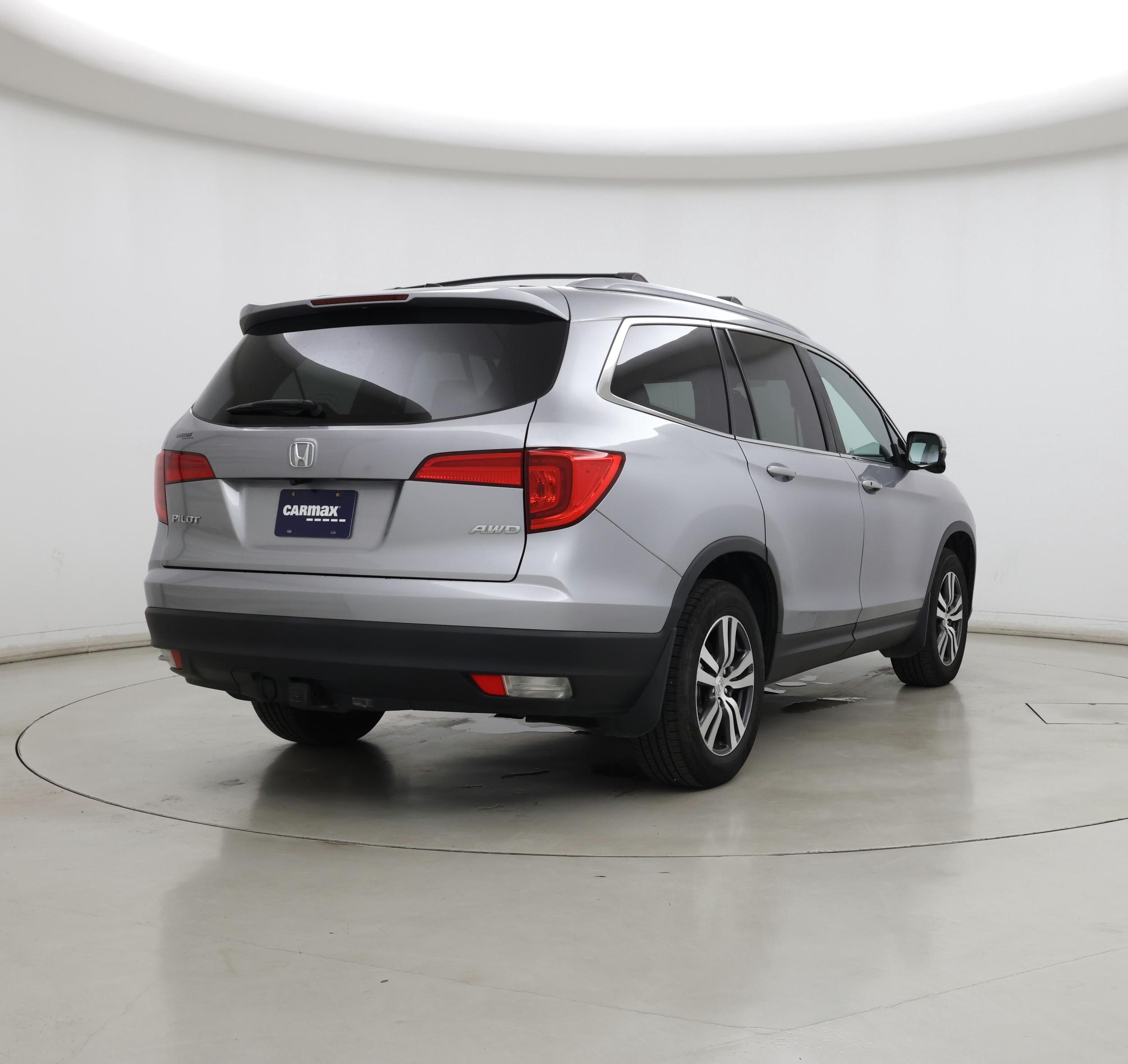Thumbnail: 2018 Honda Pilot - 8