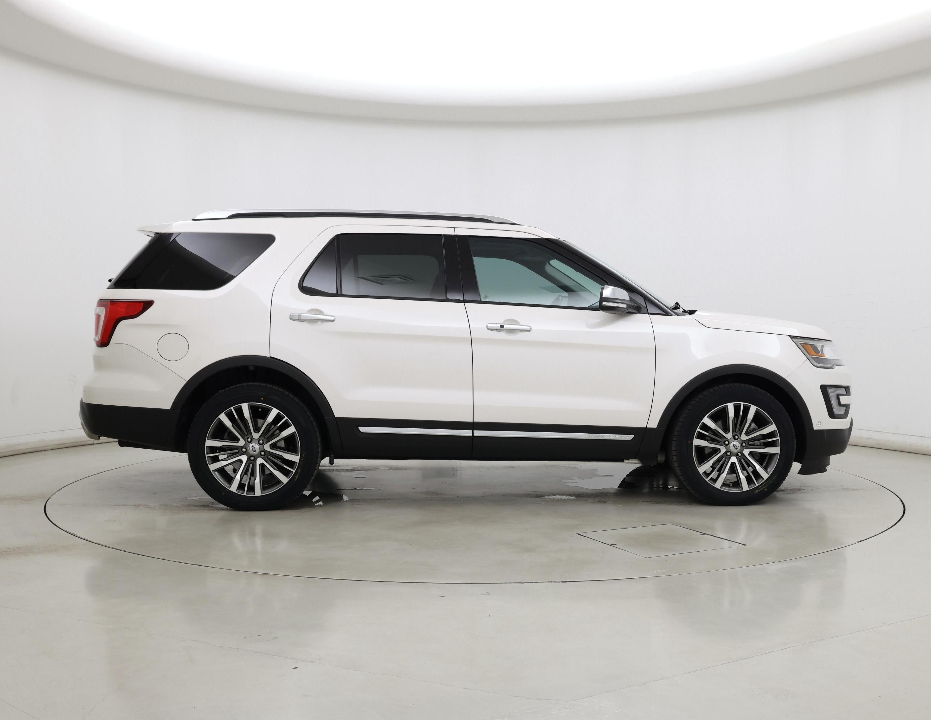 Thumbnail: 2017 Ford Explorer - 7
