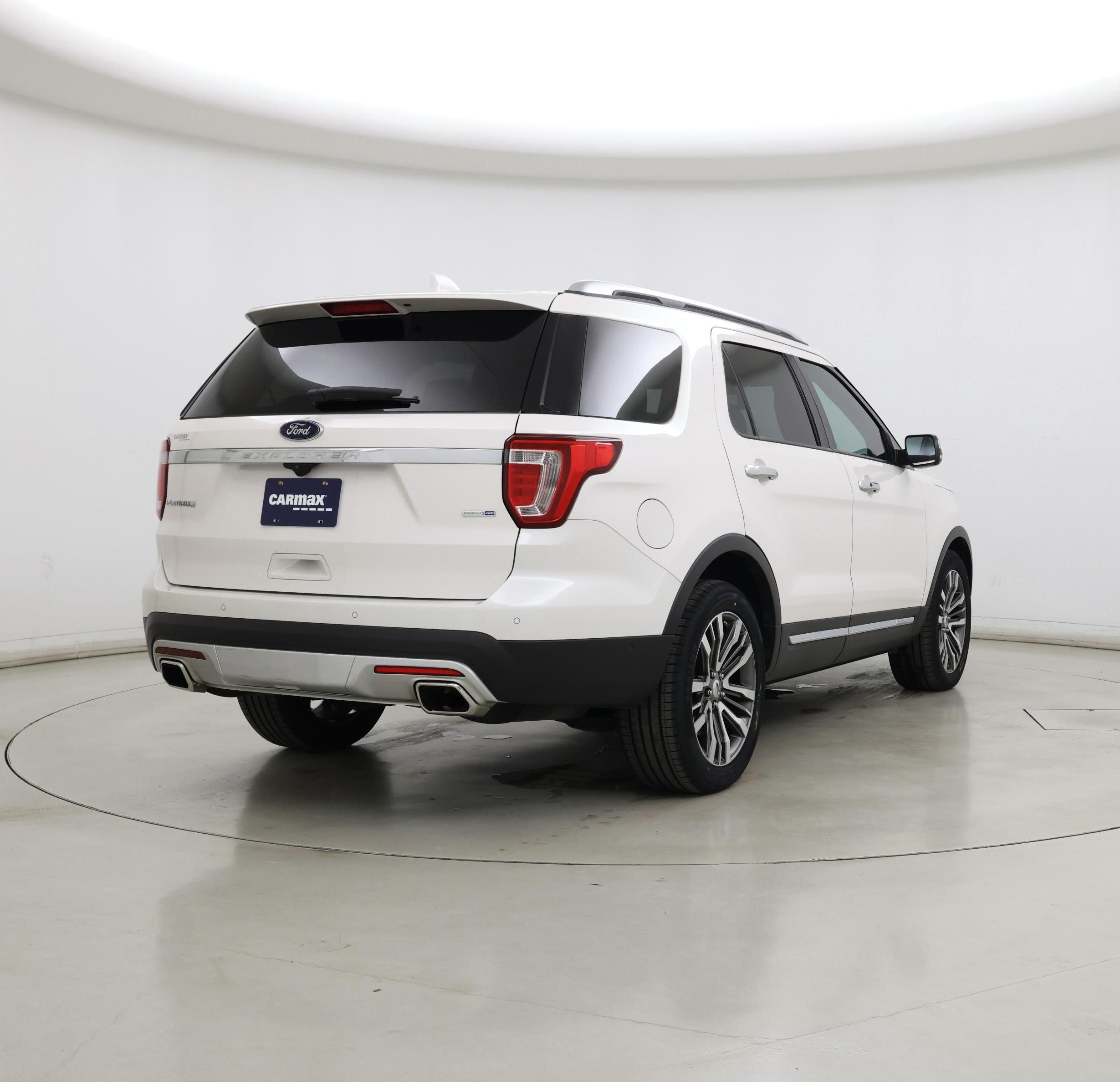 Thumbnail: 2017 Ford Explorer - 8