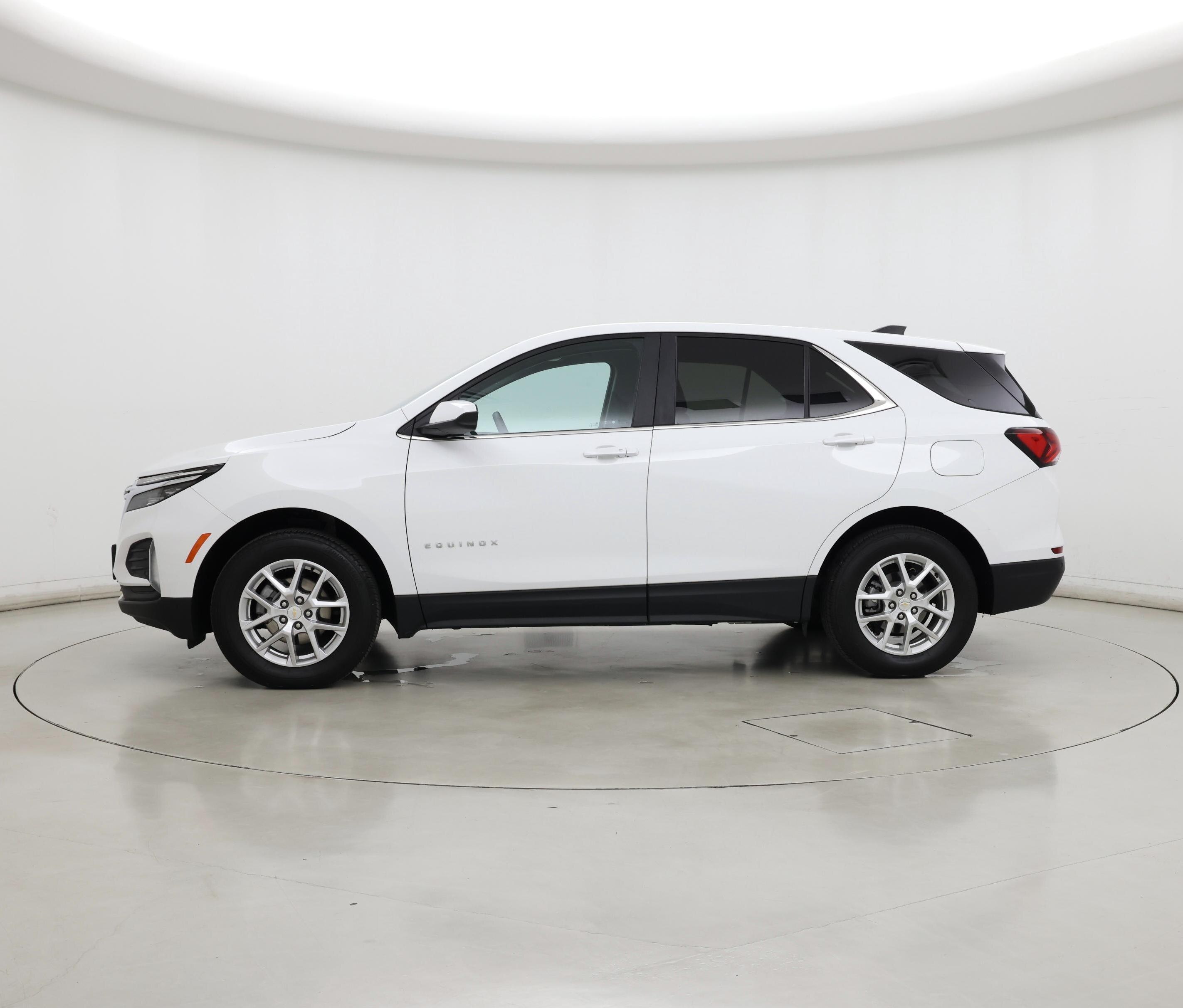 Thumbnail: 2023 Chevrolet Equinox - 3
