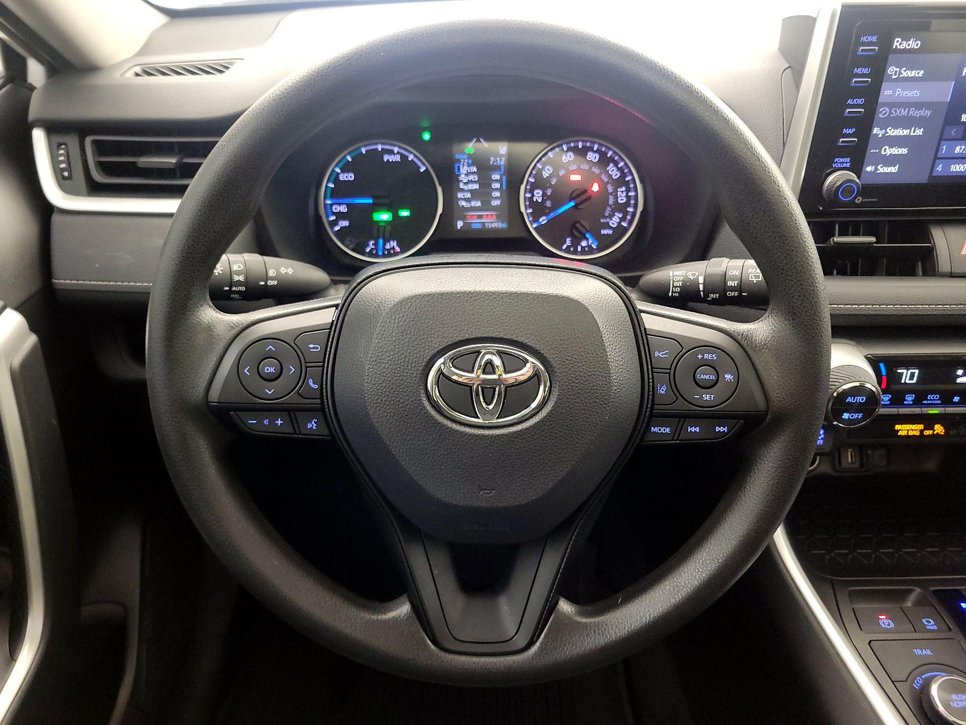 Thumbnail: 2021 Toyota RAV4 - 10