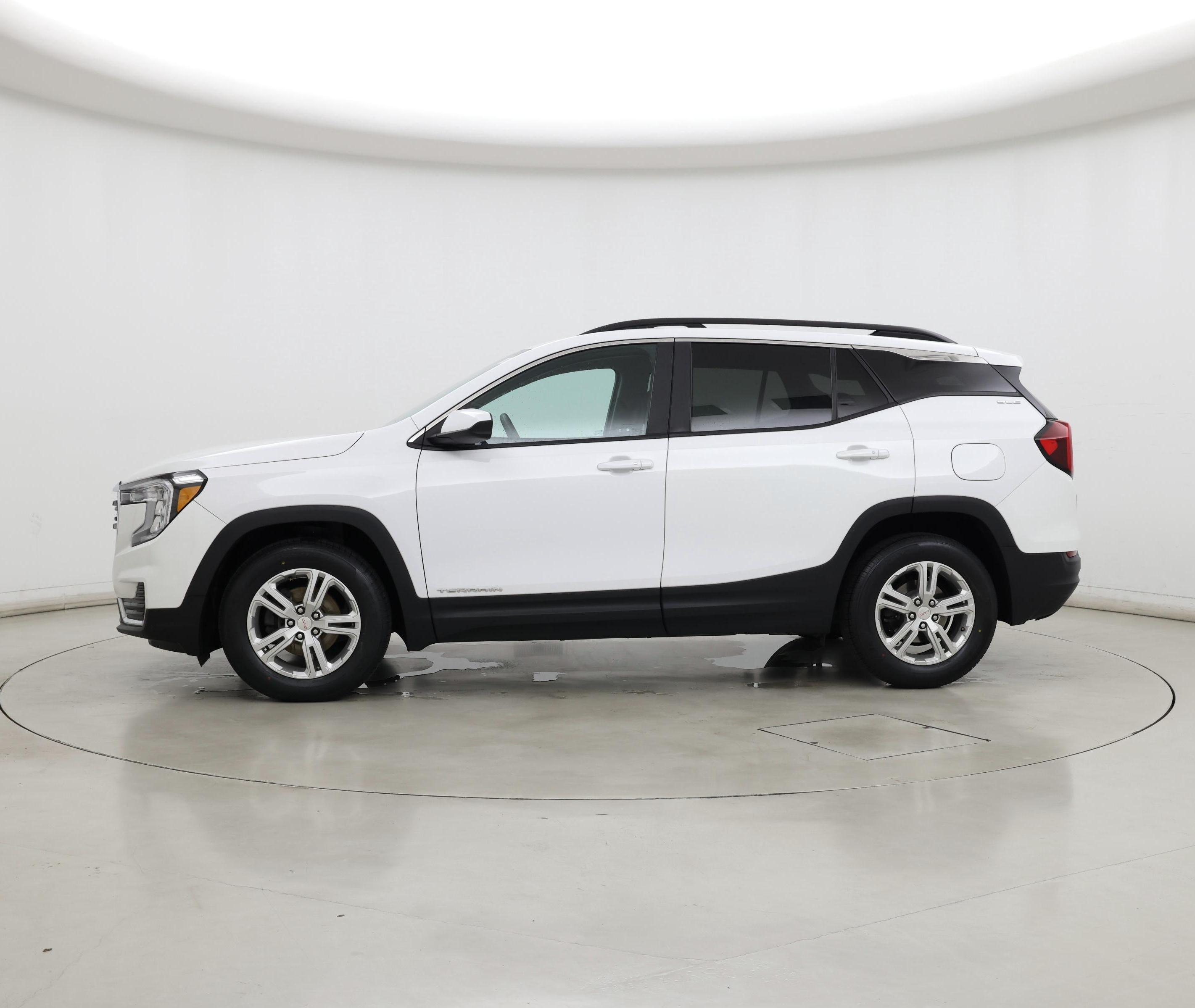 Thumbnail: 2022 GMC Terrain - 3