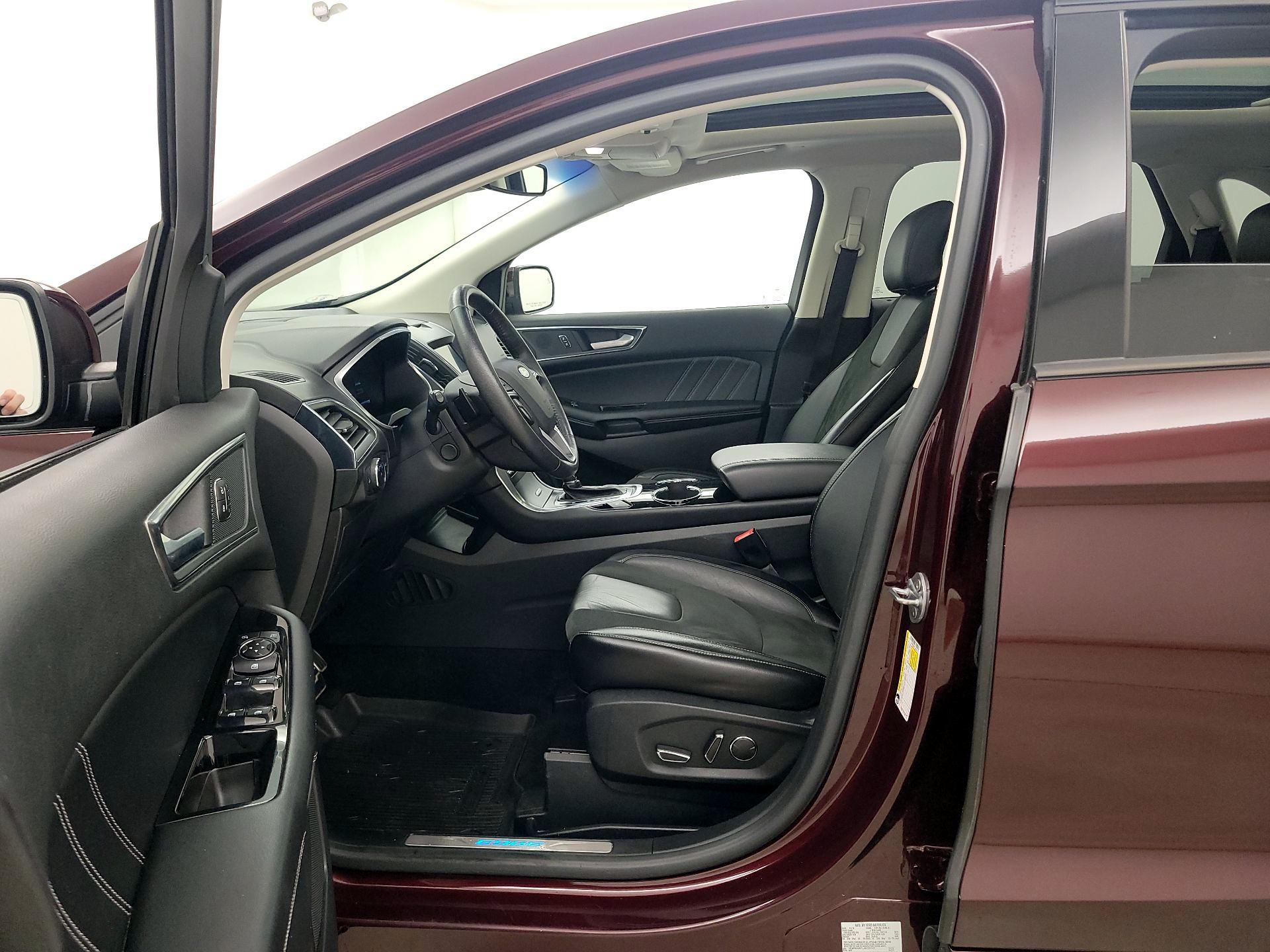 Thumbnail: 2018 Ford Edge - 11