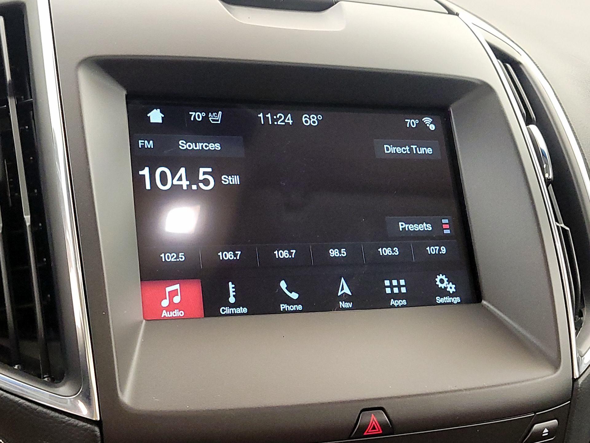 Thumbnail: 2018 Ford Edge - 16