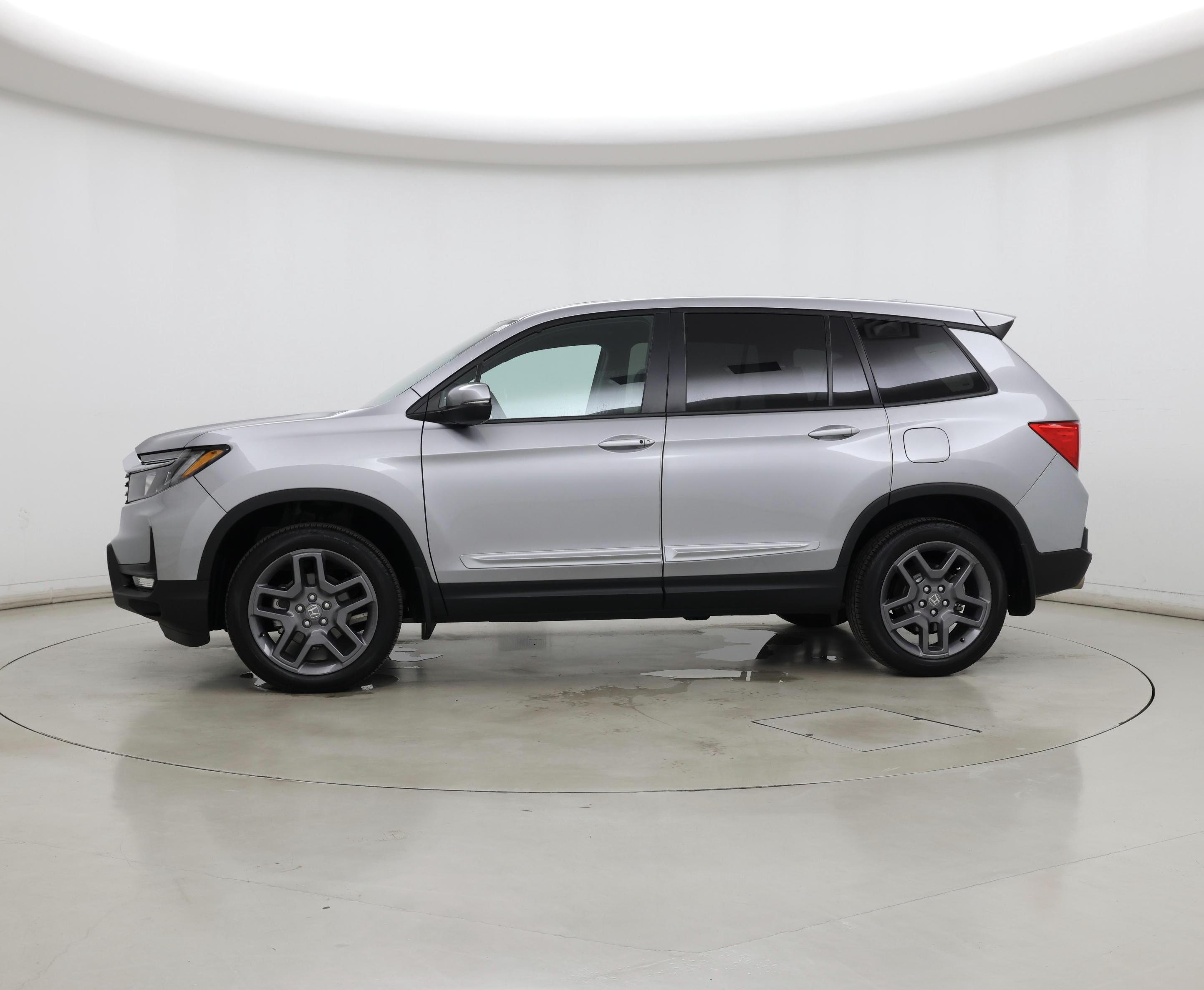 Thumbnail: 2023 Honda Passport - 3