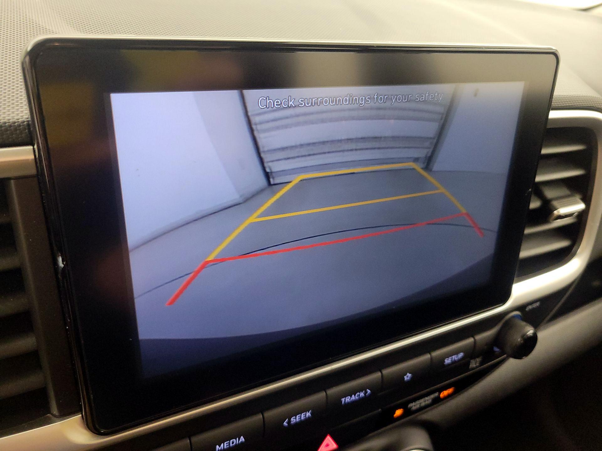 Thumbnail: 2021 Hyundai Venue - 14