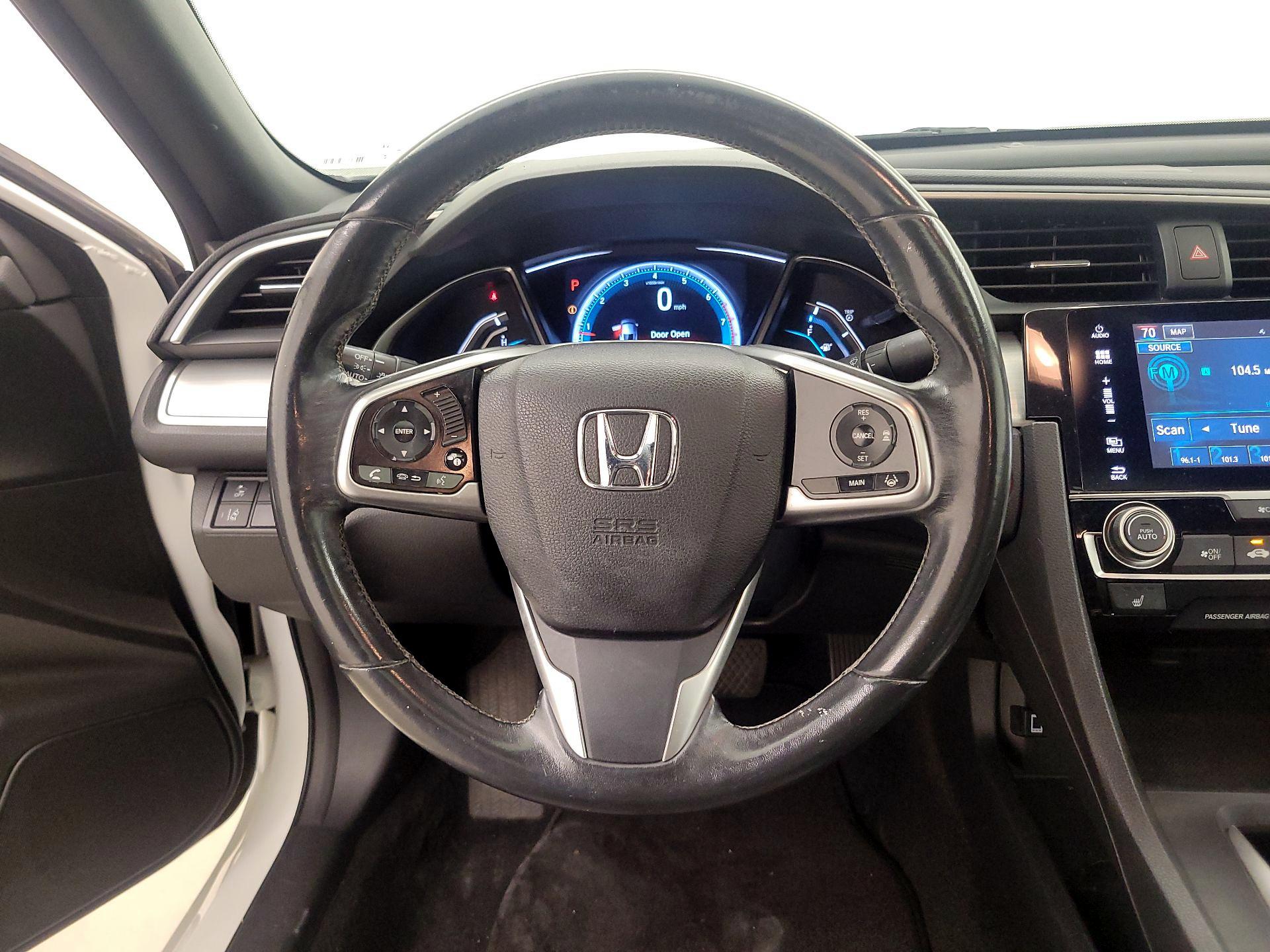 Thumbnail: 2016 Honda Civic - 10
