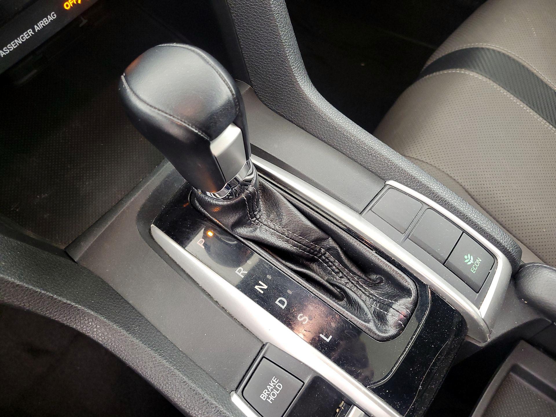 Thumbnail: 2016 Honda Civic - 17
