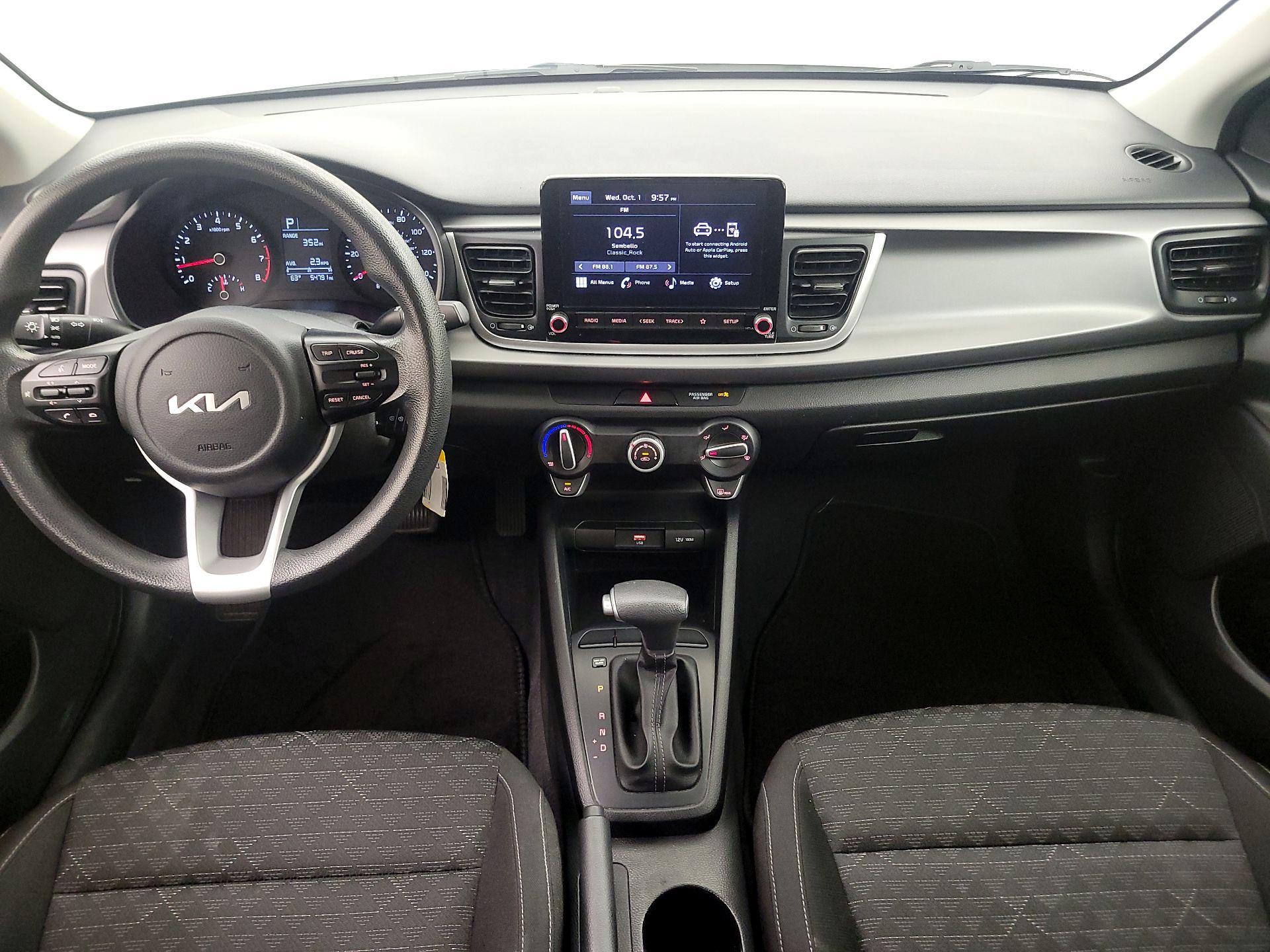 Thumbnail: 2022 Kia Rio - 9