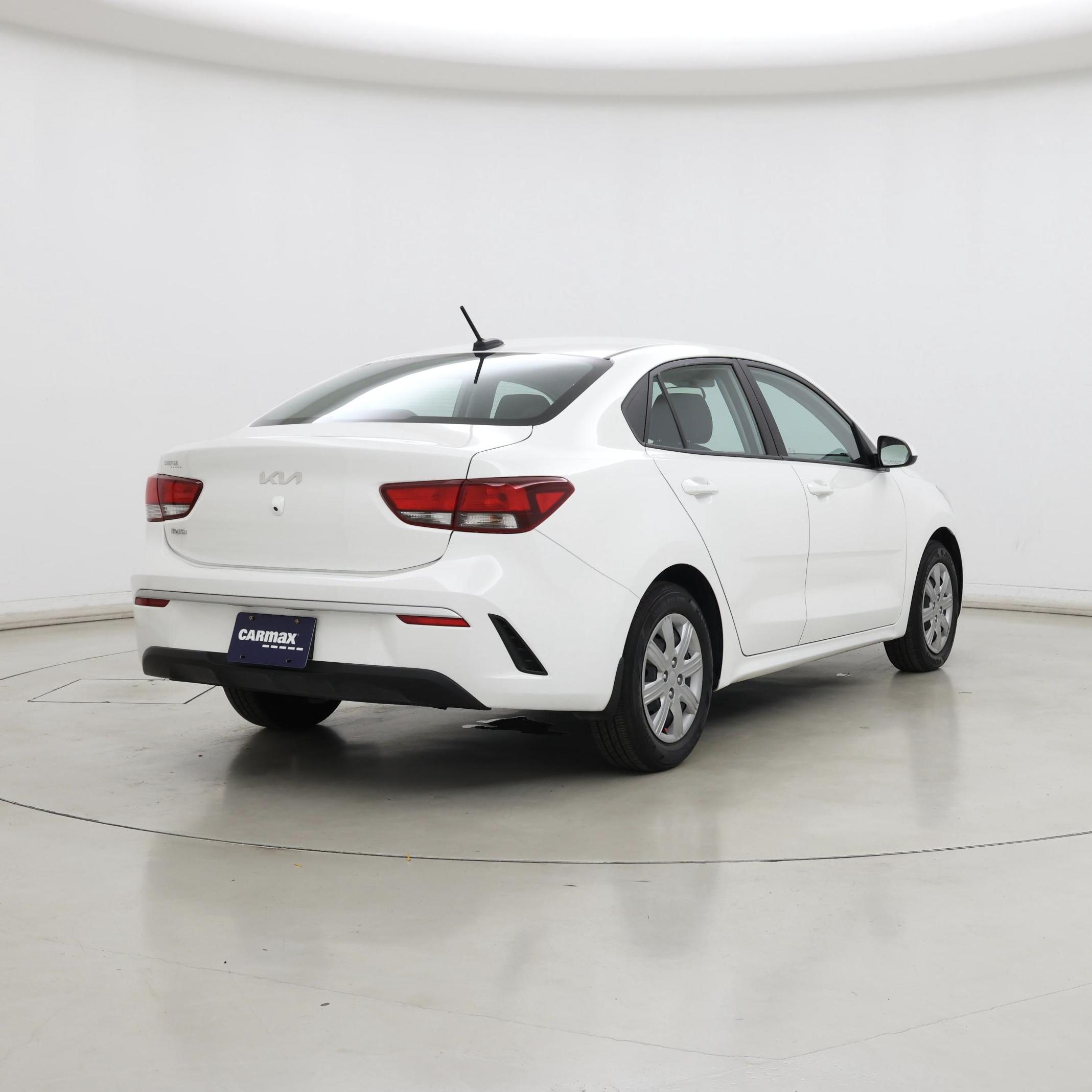 Thumbnail: 2022 Kia Rio - 8