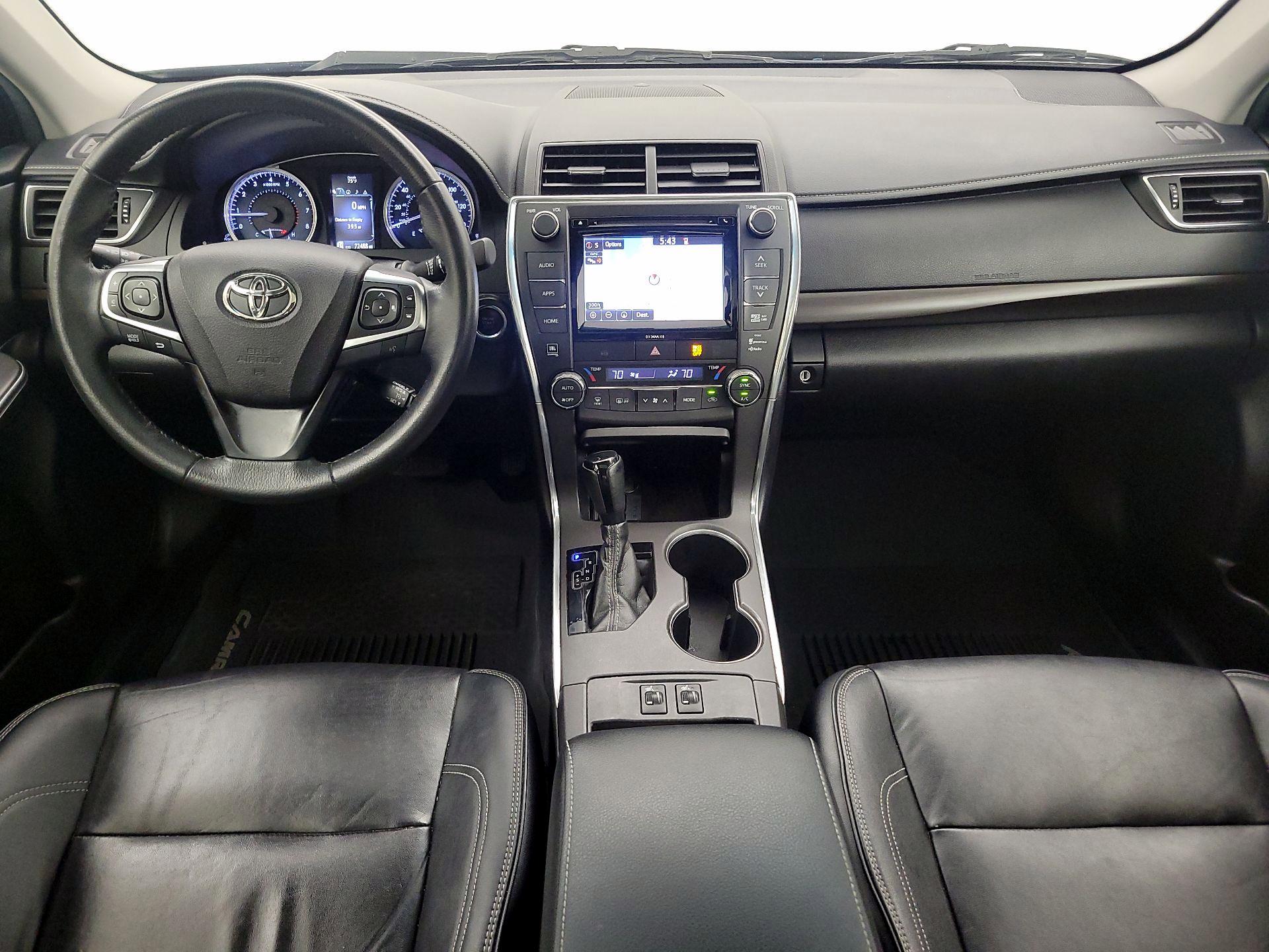 Thumbnail: 2017 Toyota Camry - 9