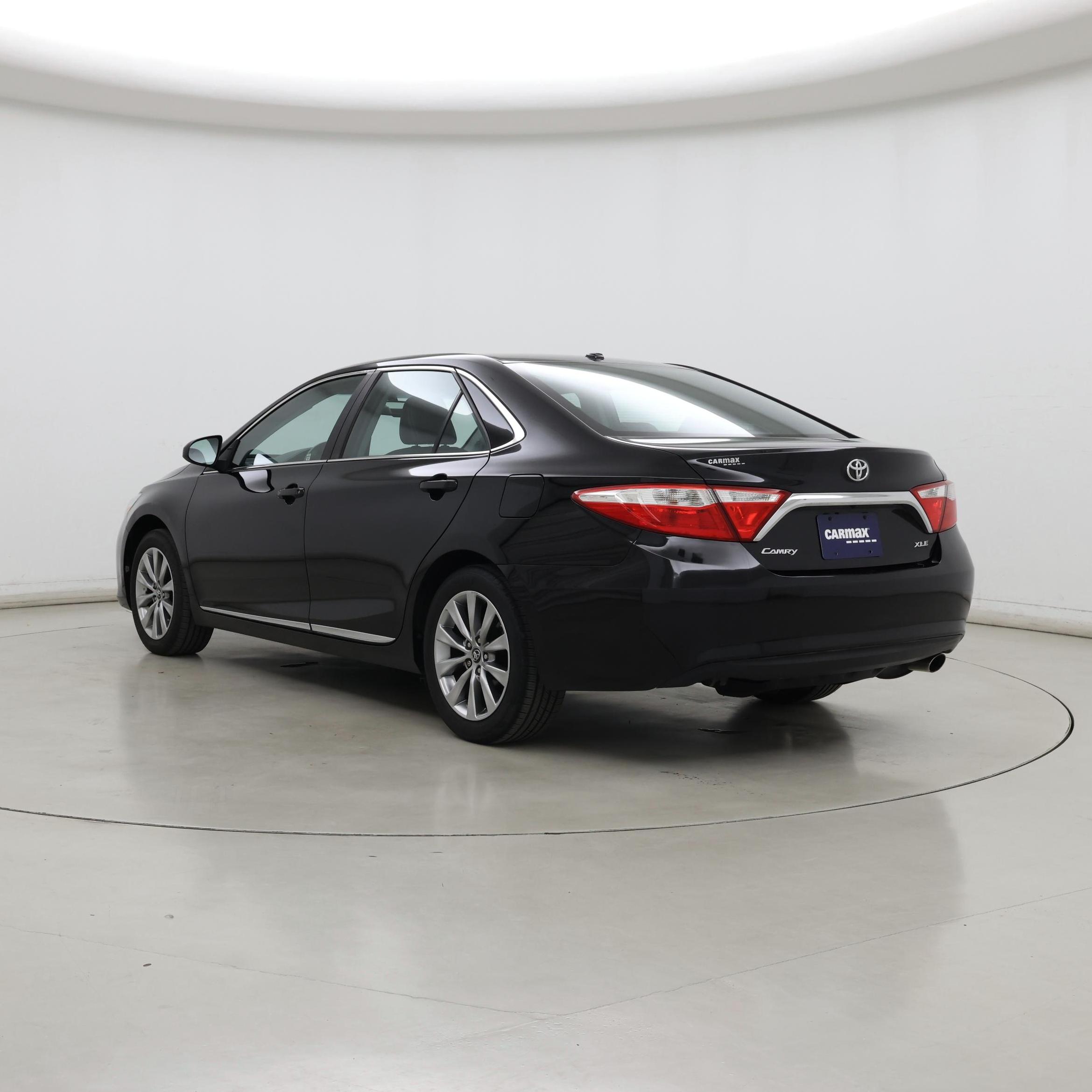 Thumbnail: 2017 Toyota Camry - 2