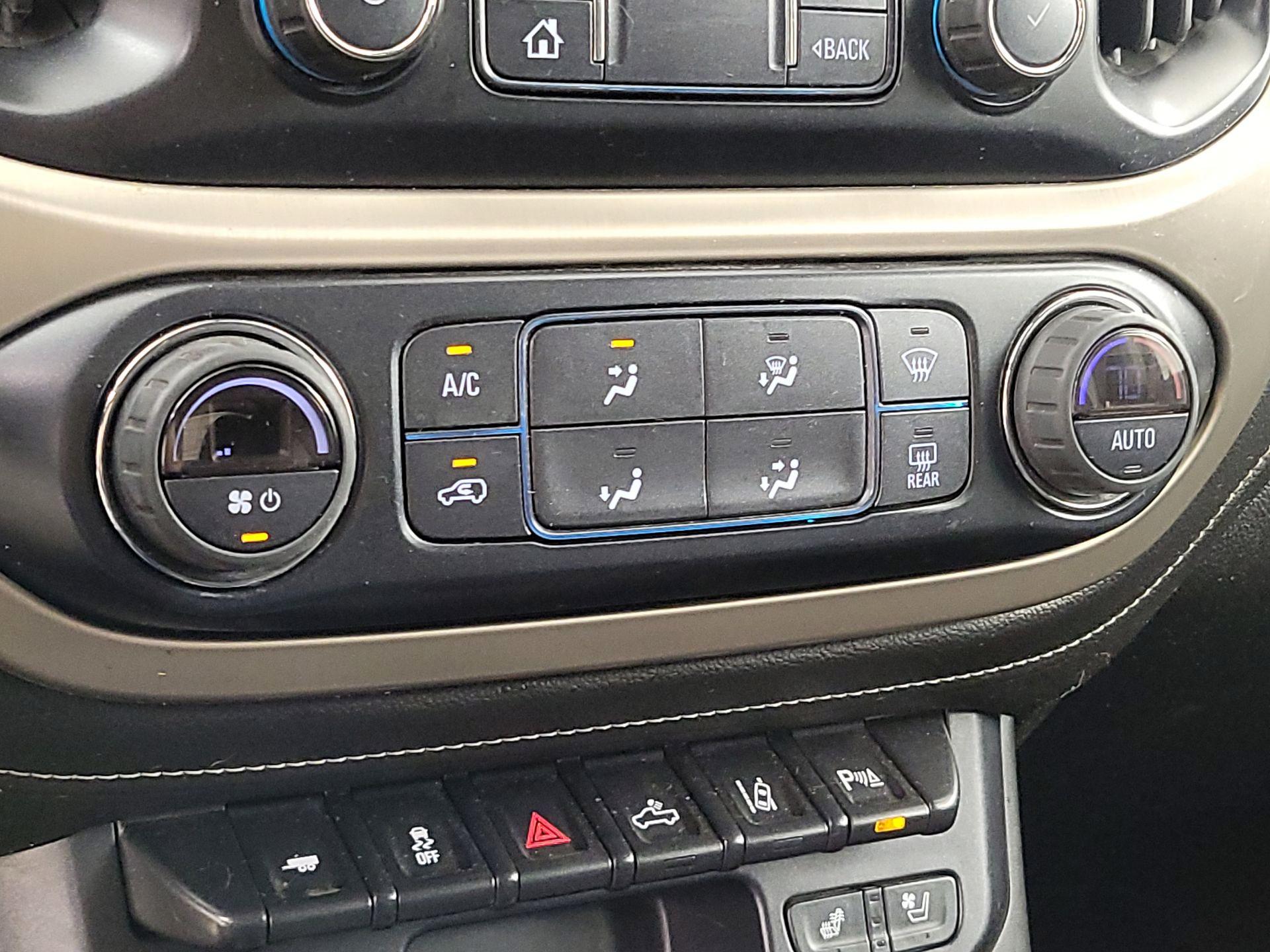 Thumbnail: 2019 GMC Canyon - 17