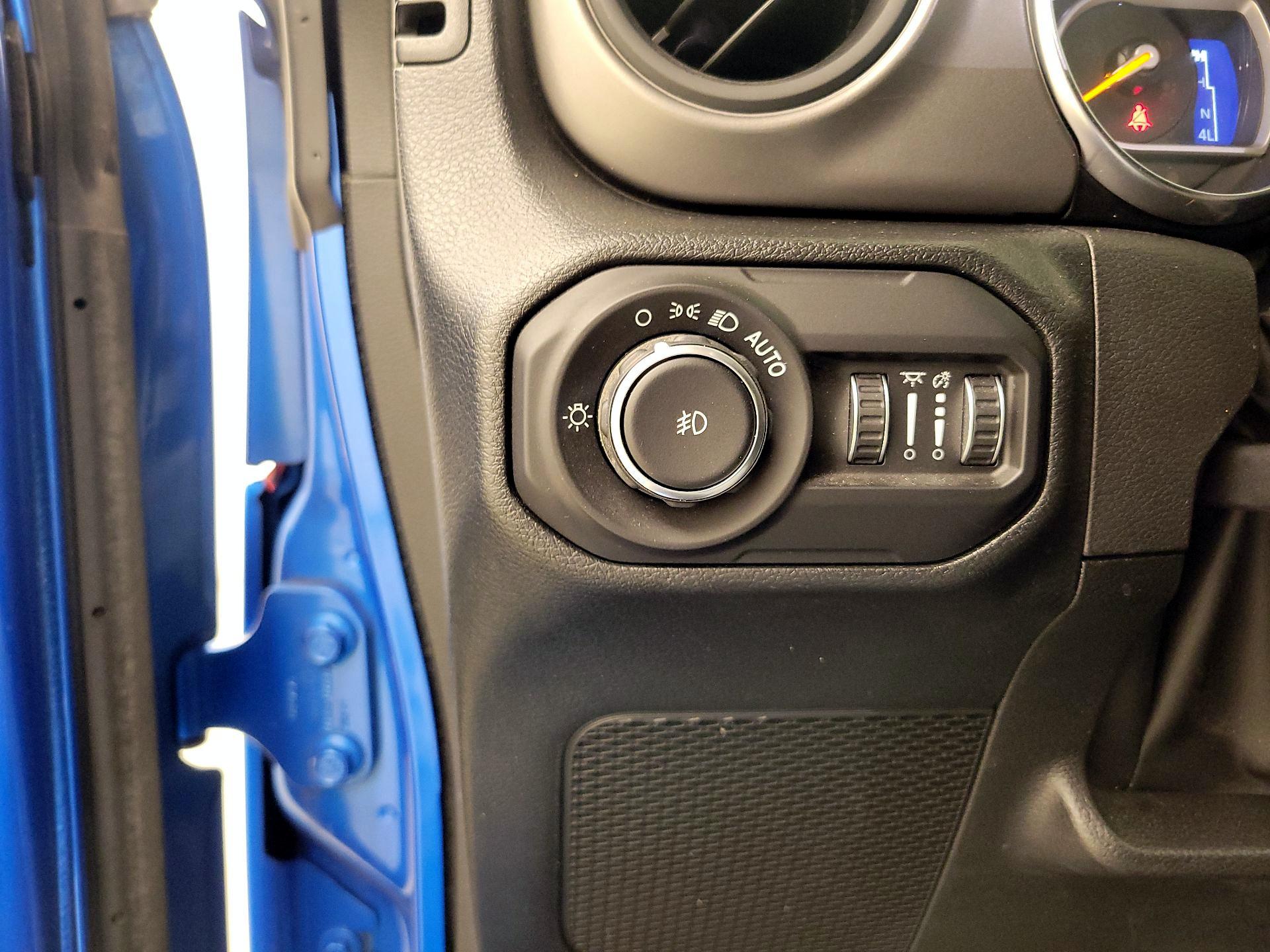 Thumbnail: 2022 Jeep Wrangler - 13