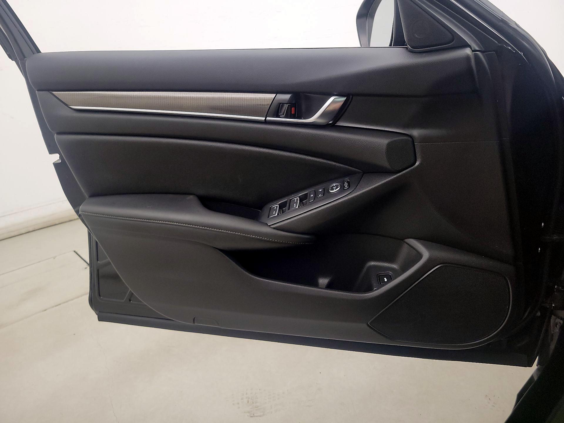 Thumbnail: 2020 Honda Accord - 12