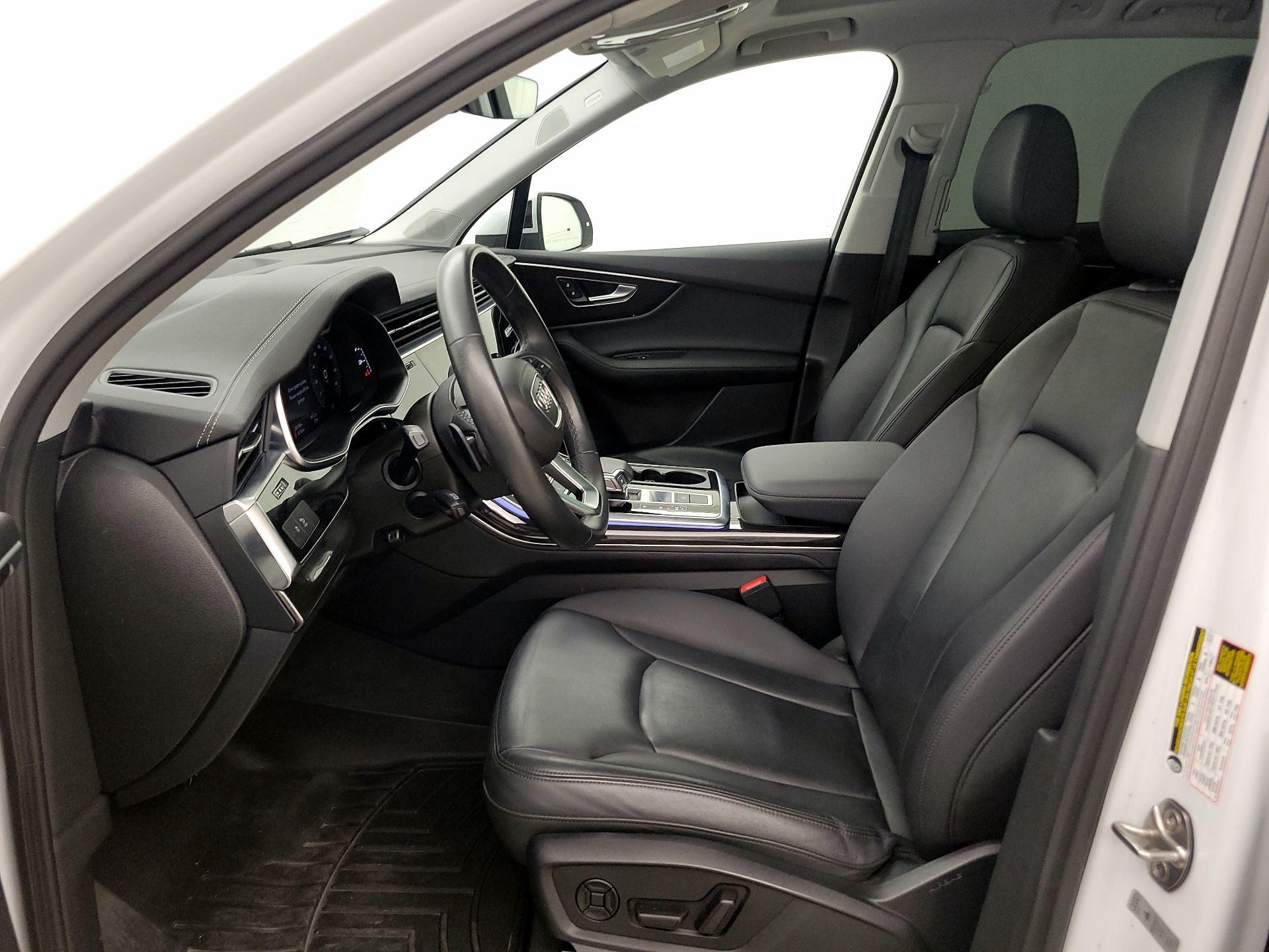 Thumbnail: 2023 Audi Q7 - 11