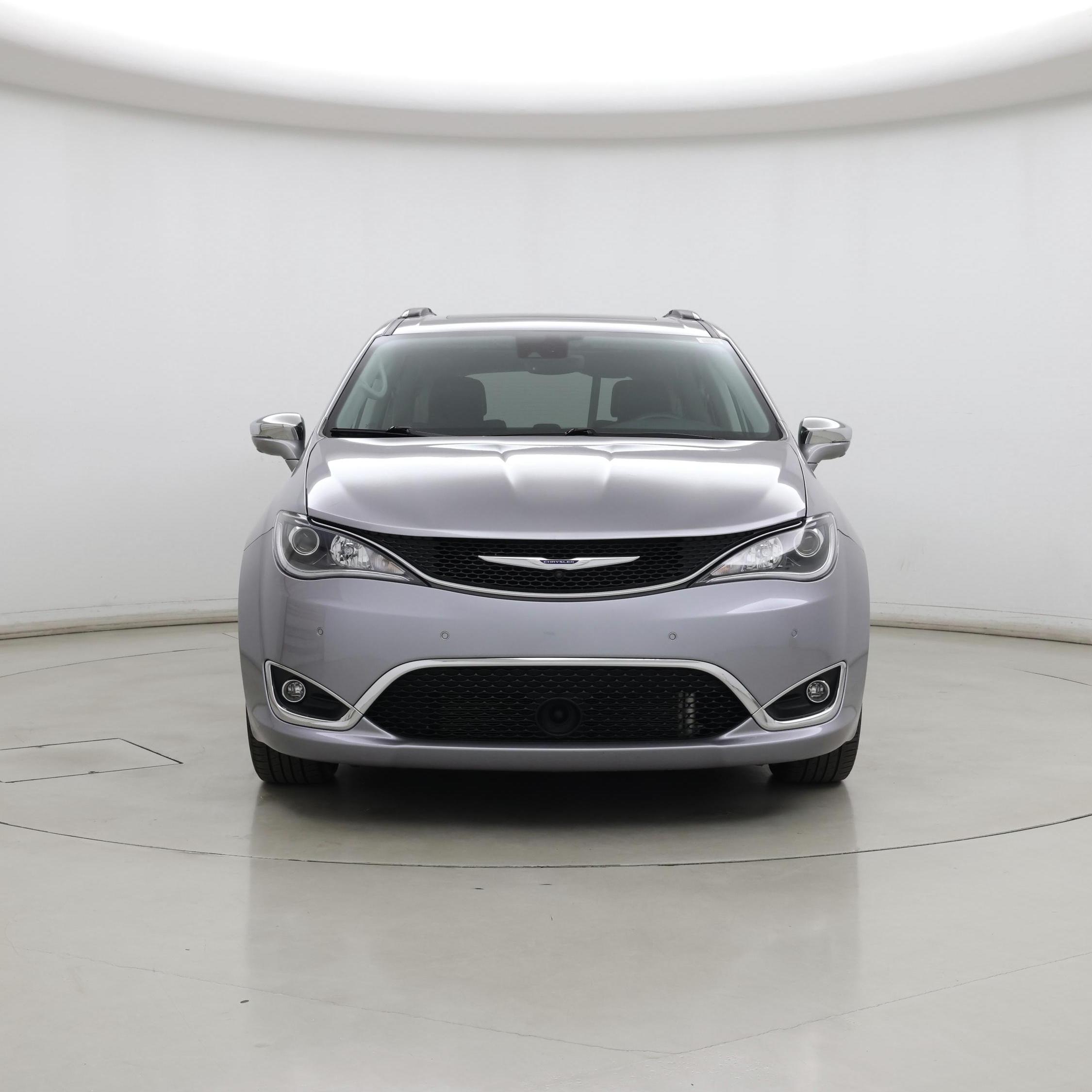 Thumbnail: 2019 Chrysler Pacifica - 5