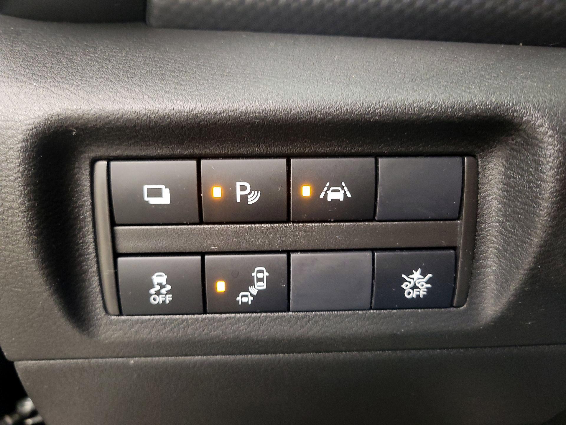 Thumbnail: 2021 Nissan Kicks - 13