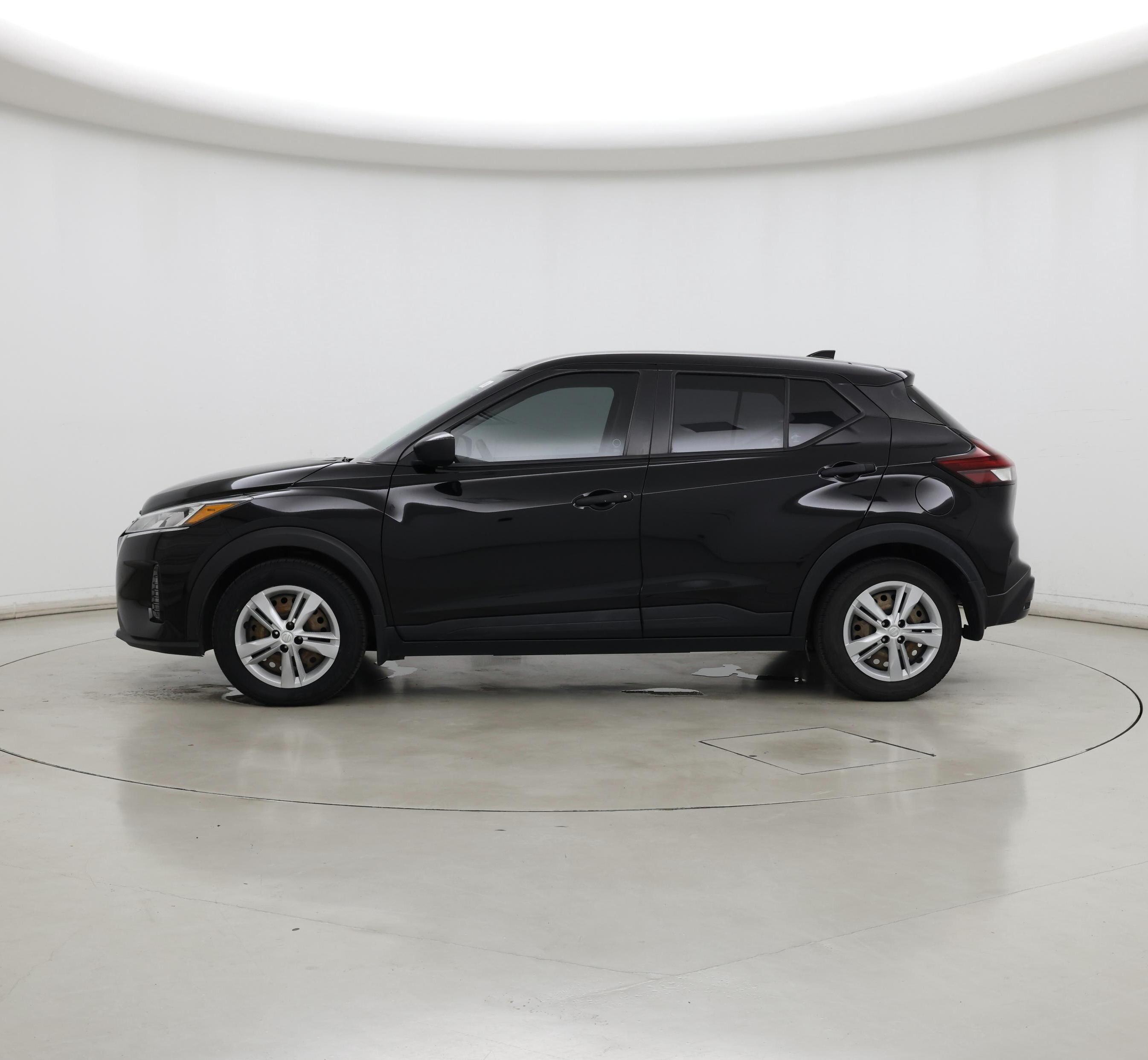Thumbnail: 2021 Nissan Kicks - 3