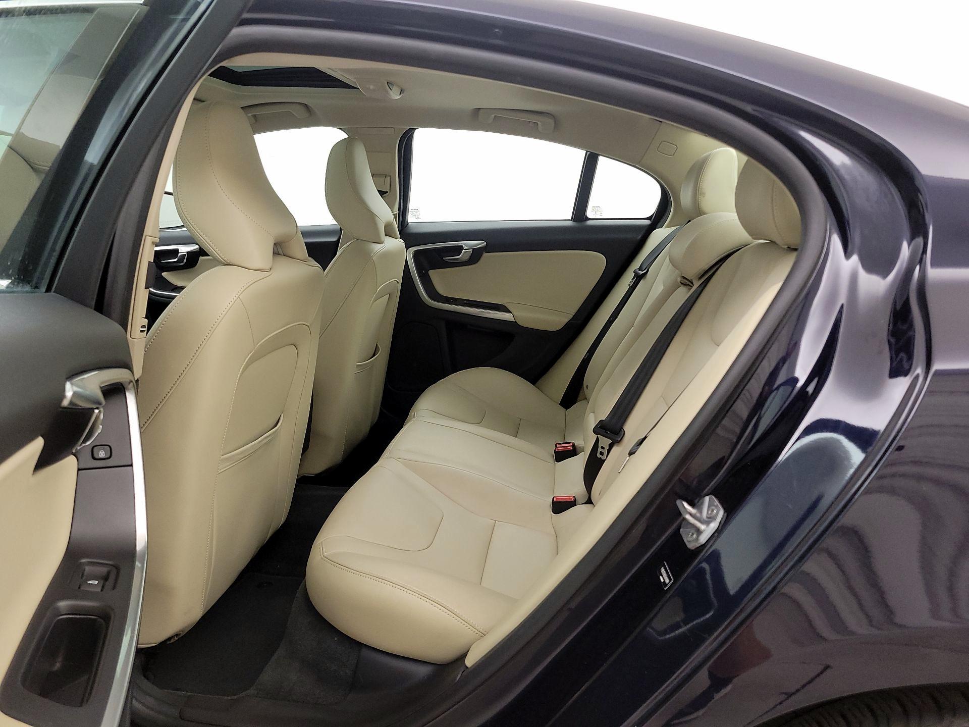 Thumbnail: 2016 Volvo S60 - 20