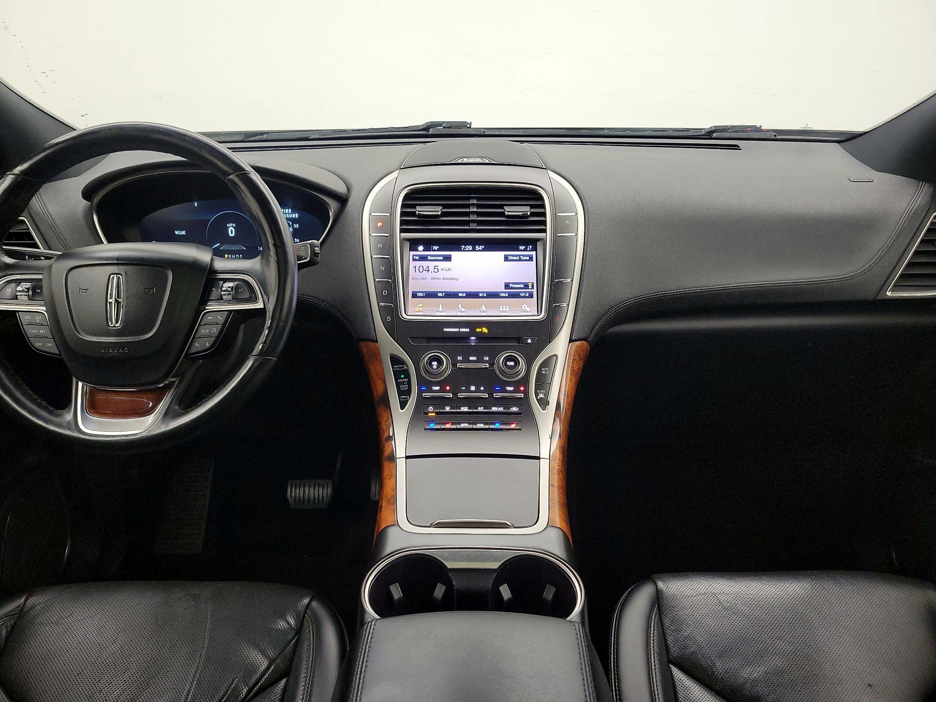 Thumbnail: 2019 Lincoln Nautilus - 9
